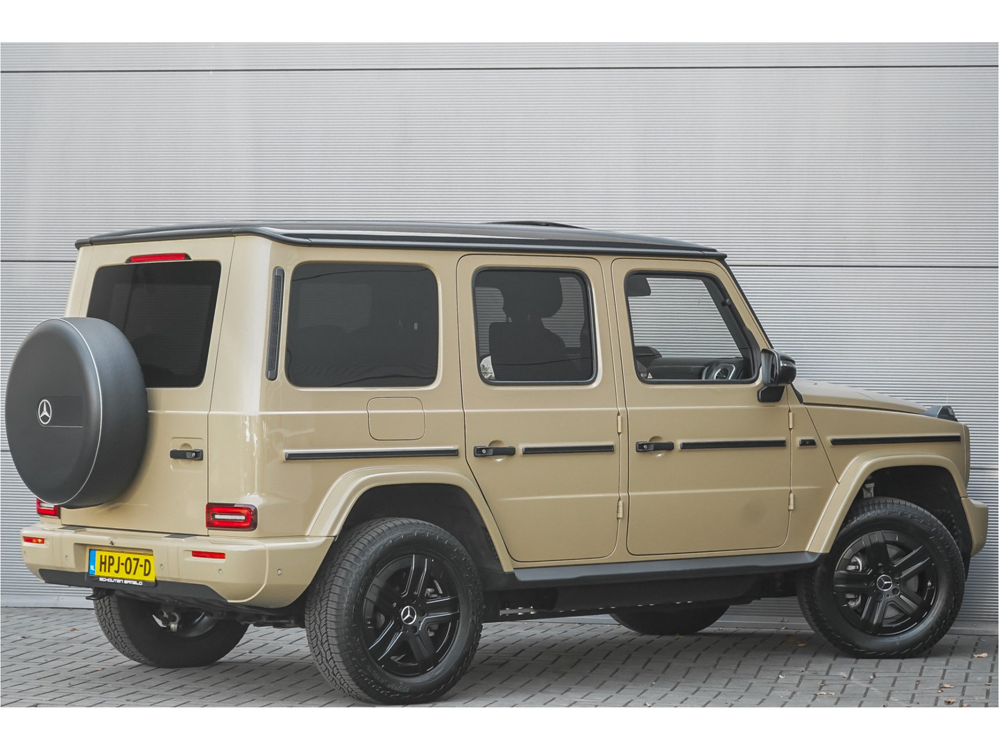 Mercedes-Benz Mercedes-Benz