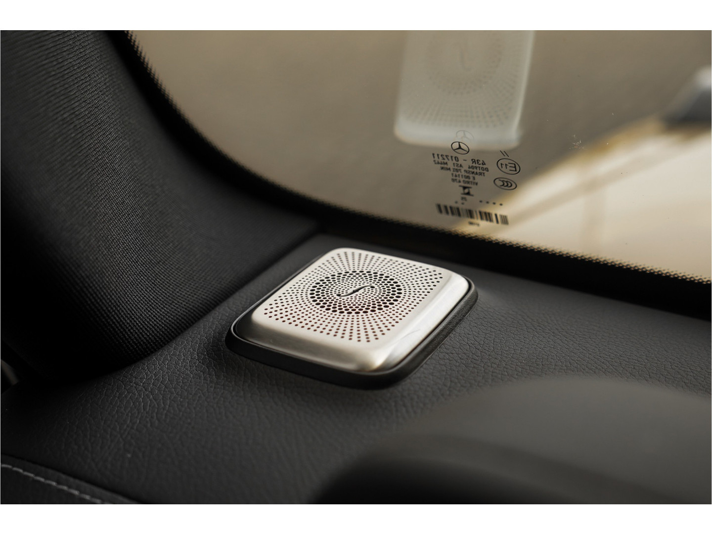 Mercedes-Benz Mercedes-Benz