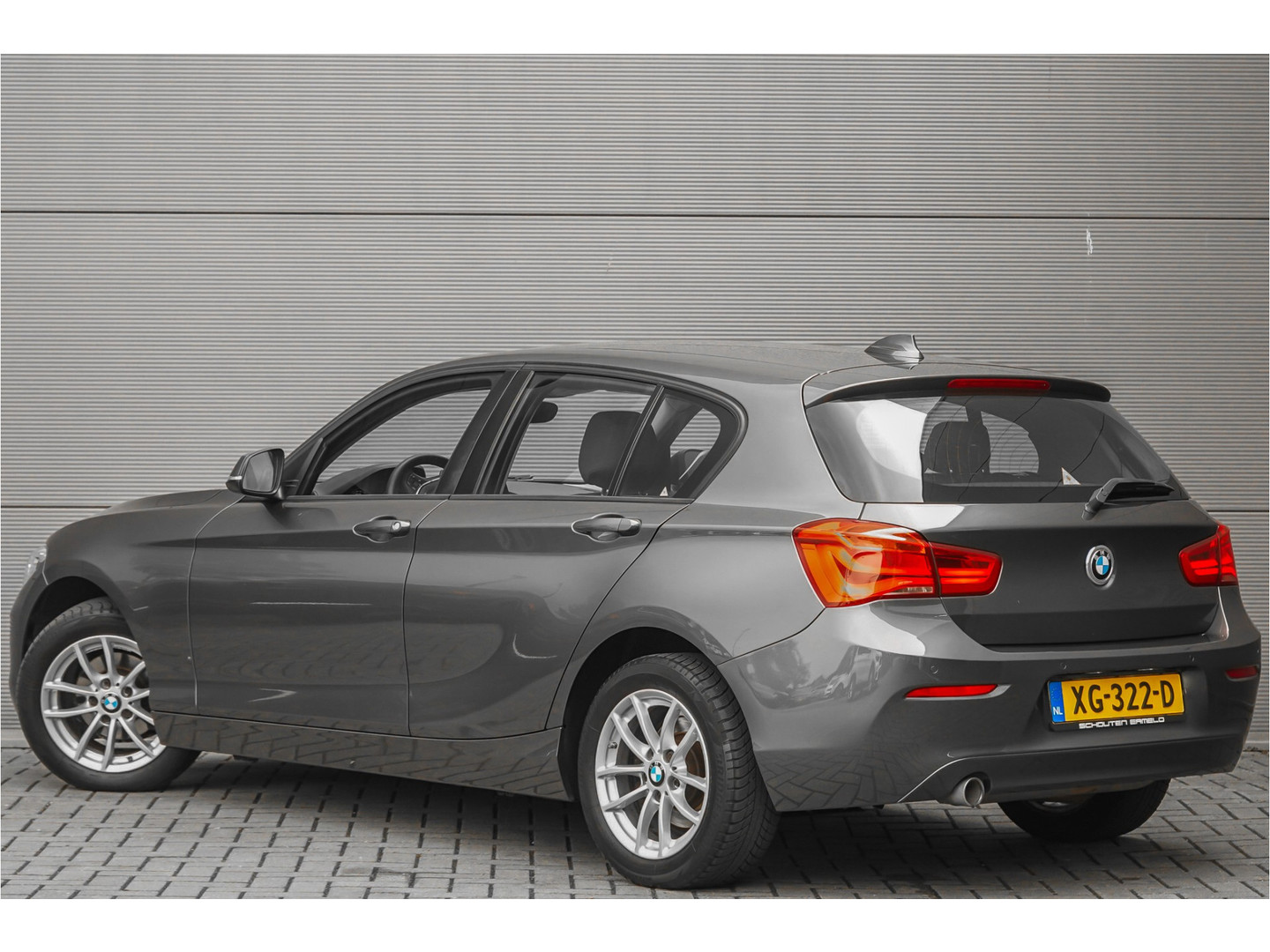 BMW BMW