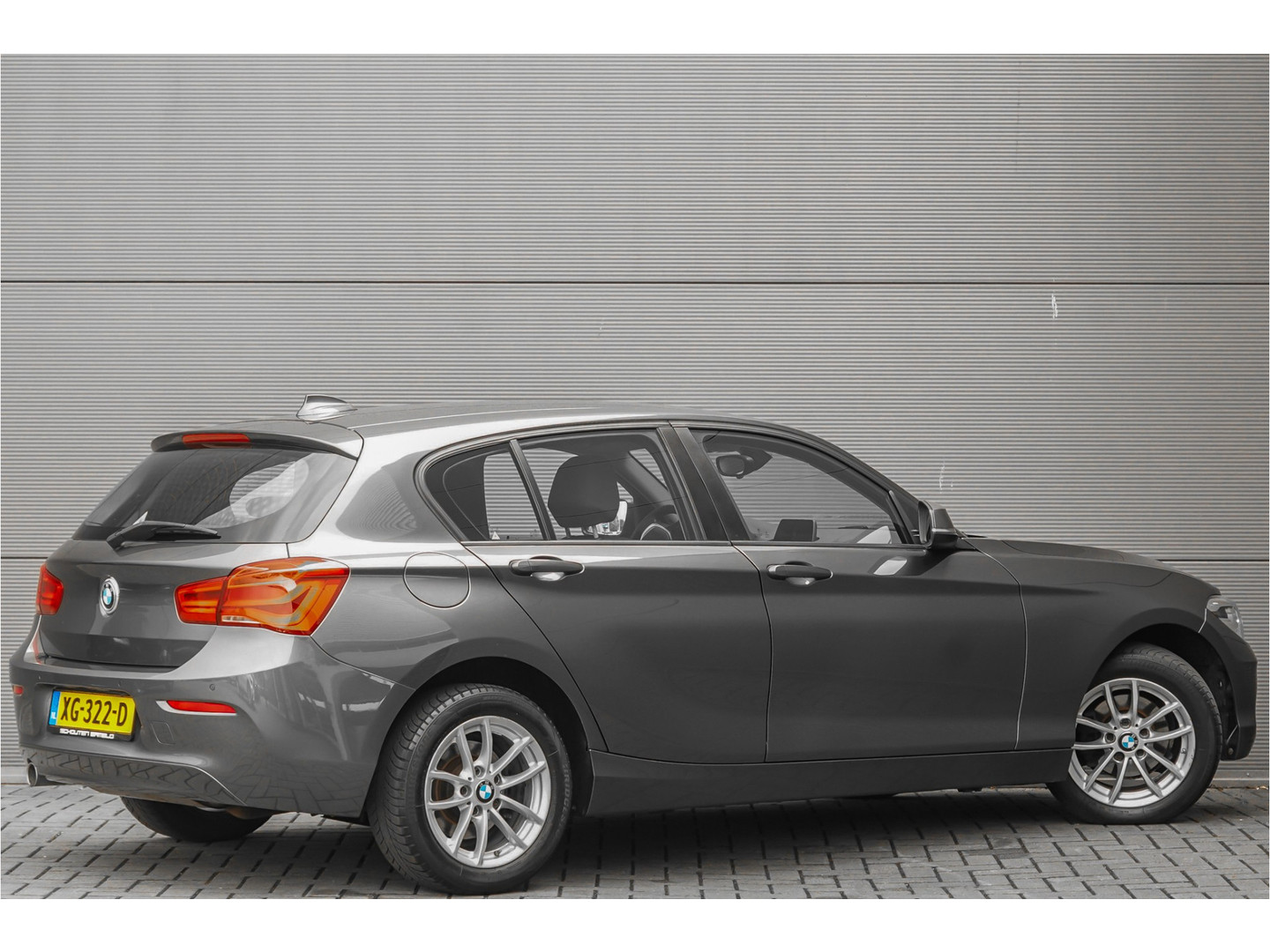 BMW BMW