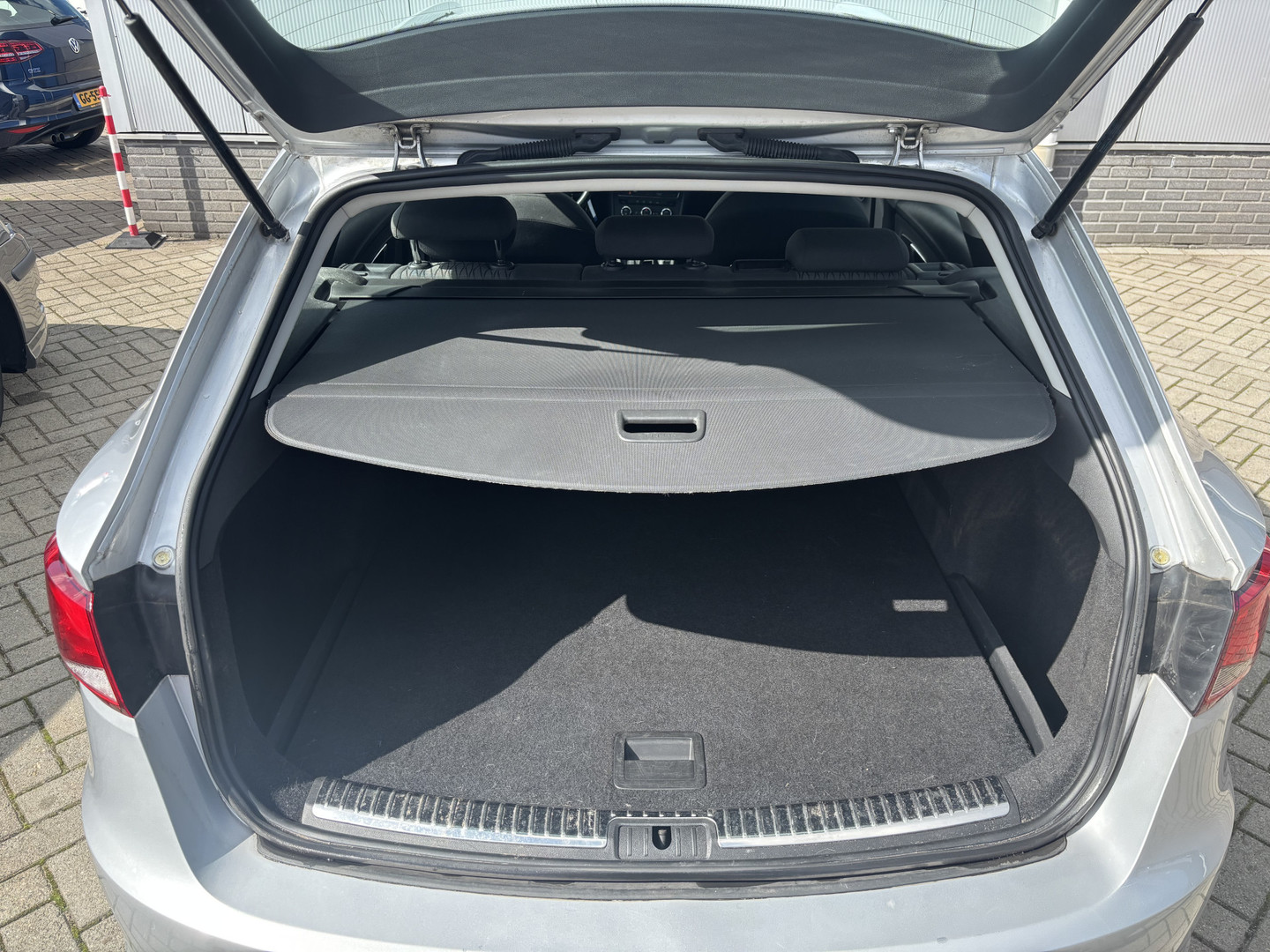 SEAT