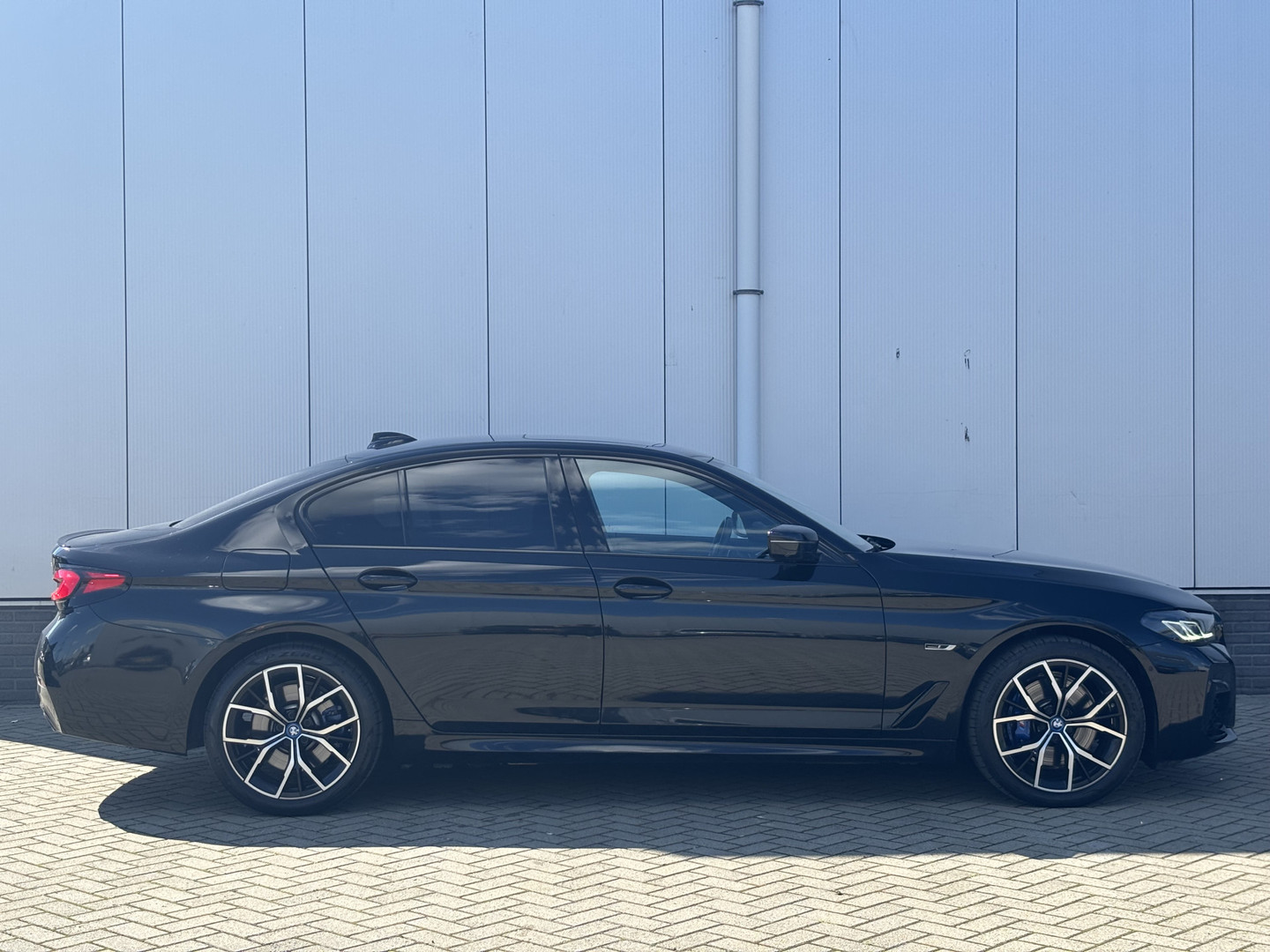 BMW BMW
