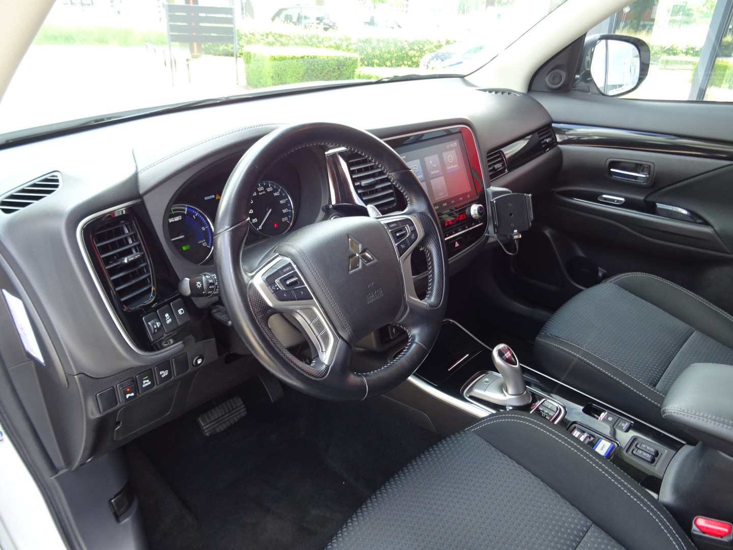 Mitsubishi Mitsubishi