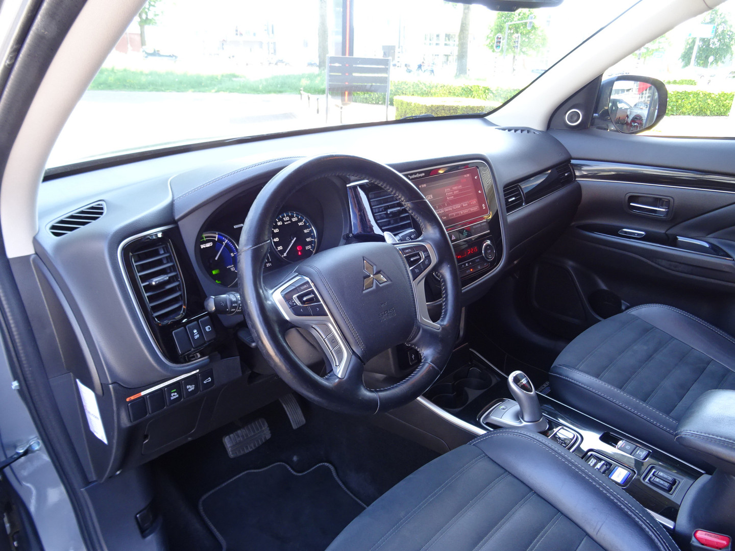 Mitsubishi Mitsubishi
