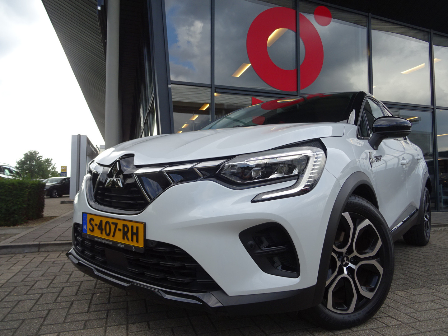 Mitsubishi Mitsubishi