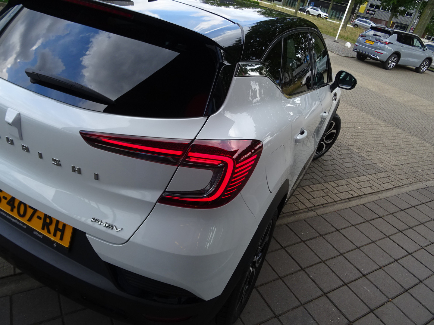 Mitsubishi Mitsubishi