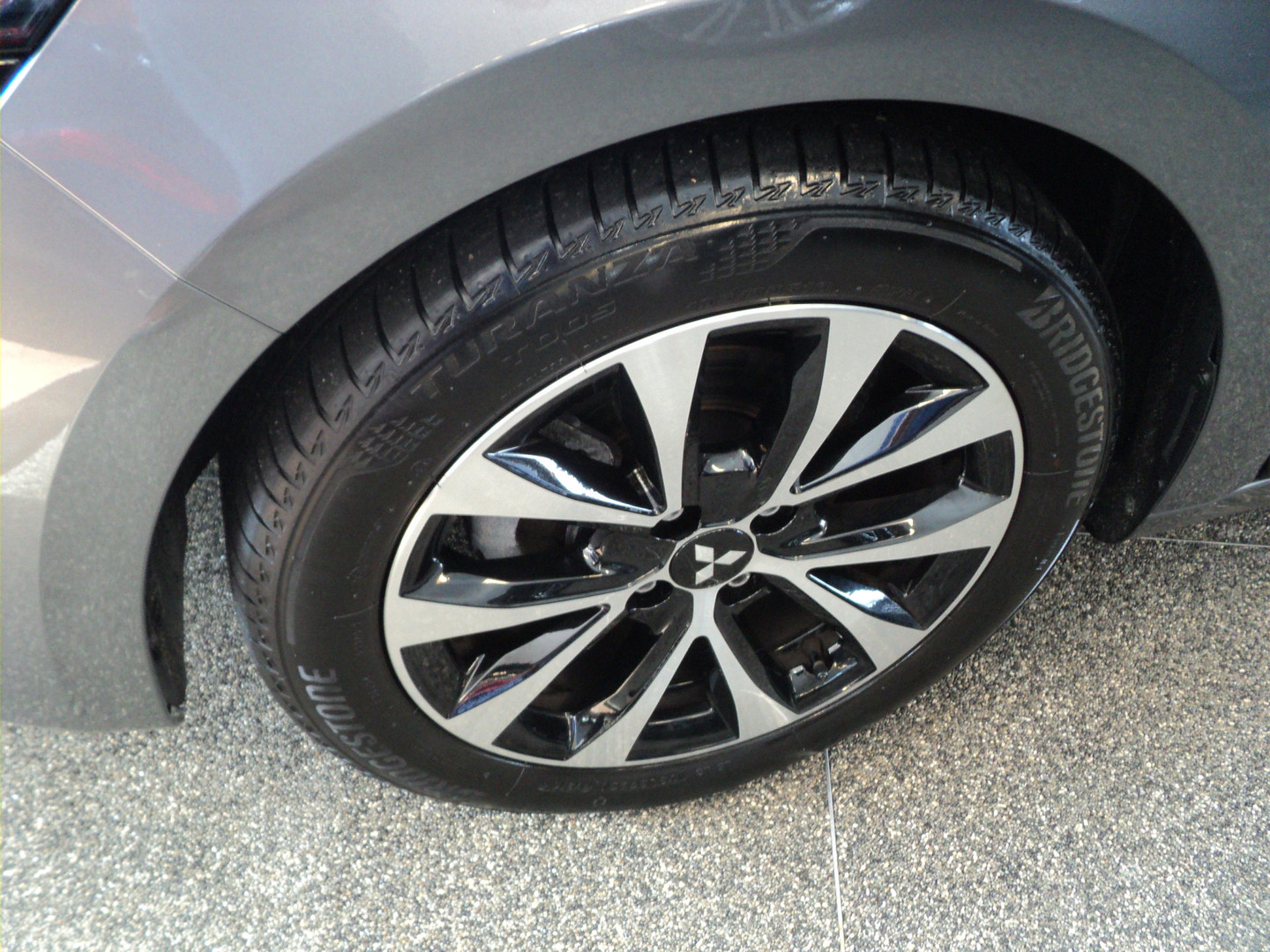 Mitsubishi Mitsubishi