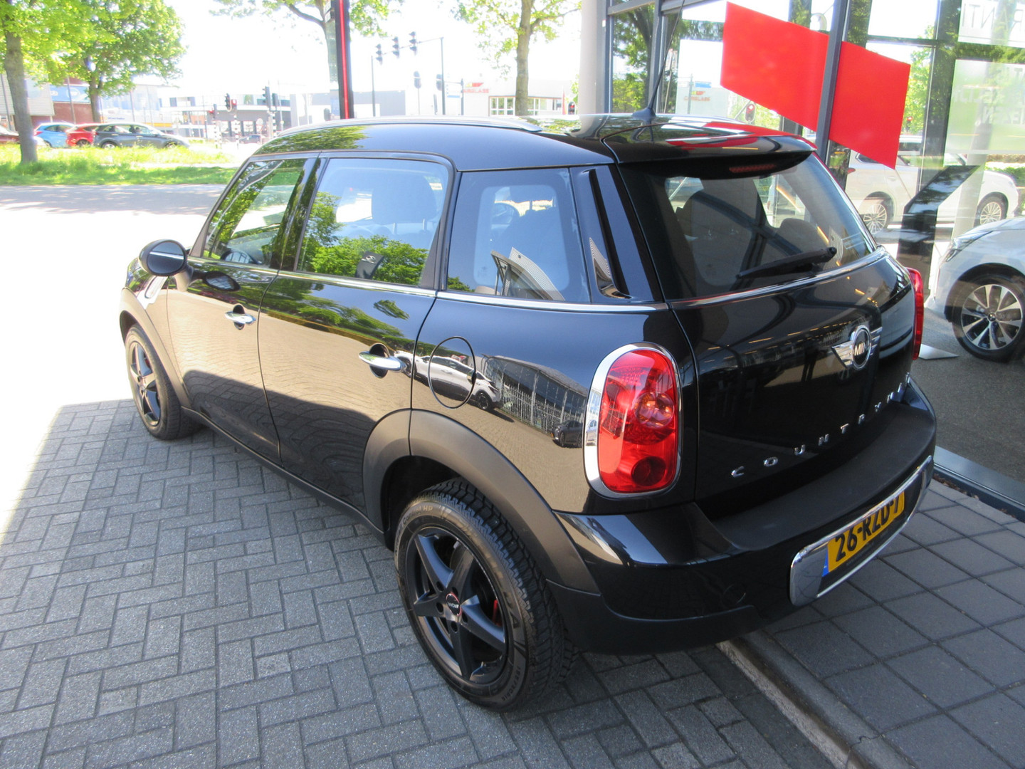 MINI