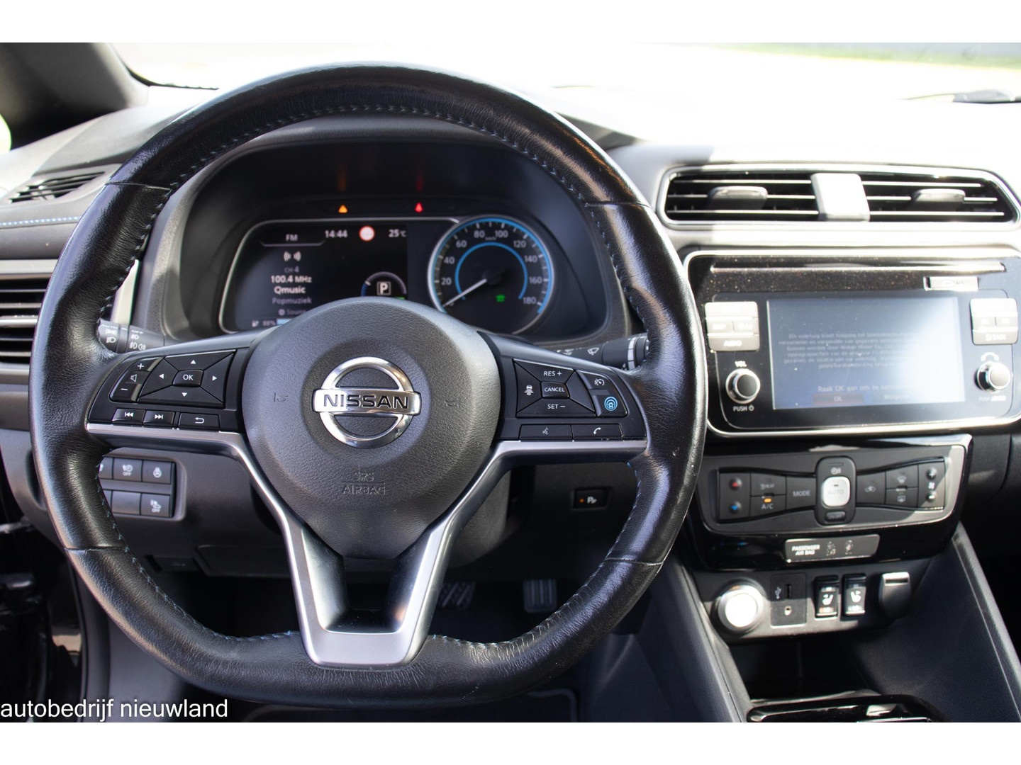 Nissan Nissan