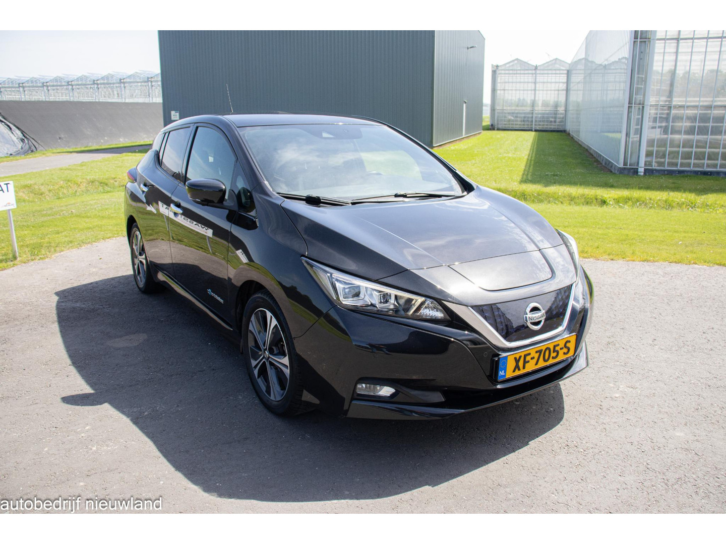 Nissan Nissan