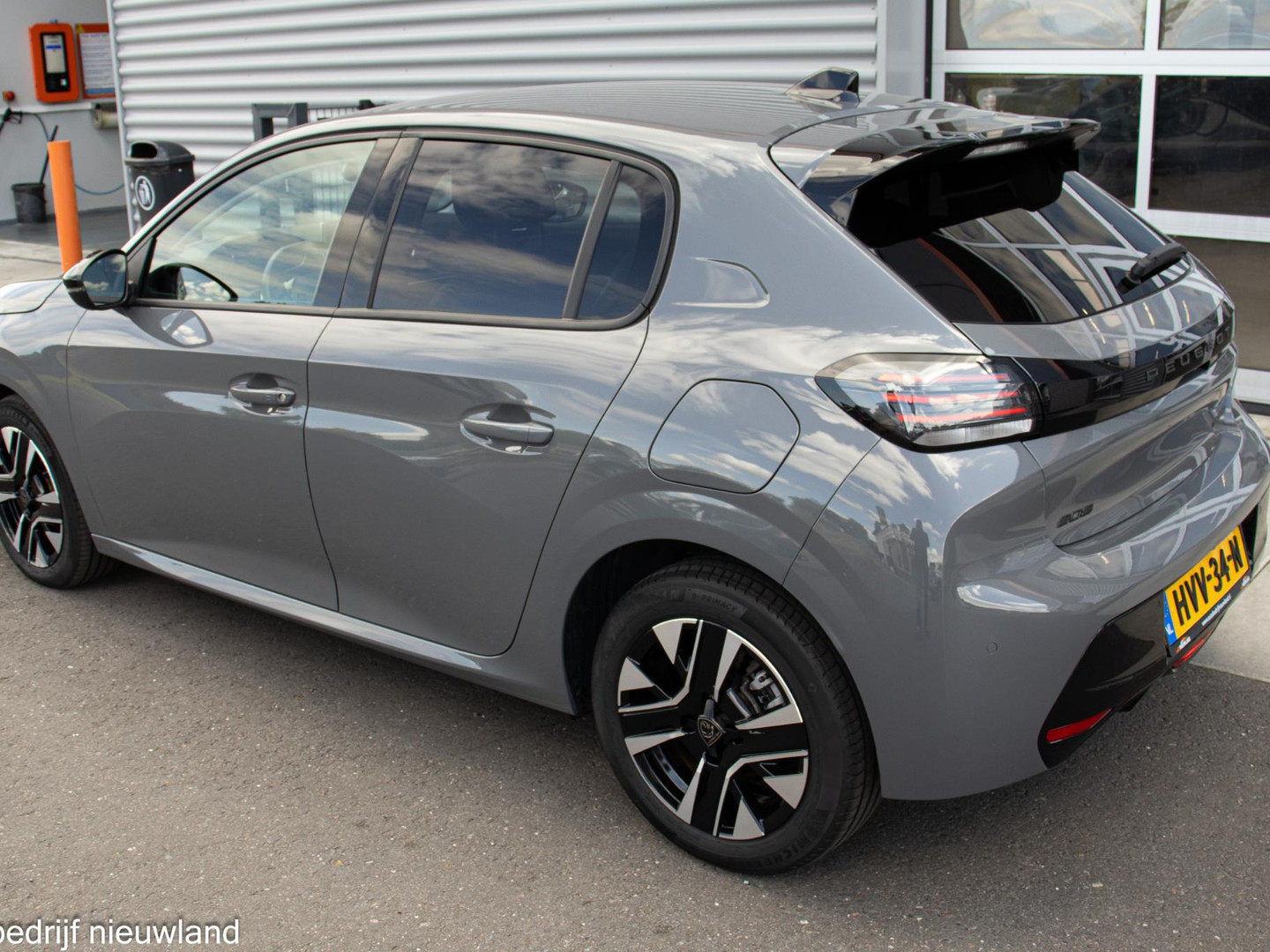Peugeot Peugeot