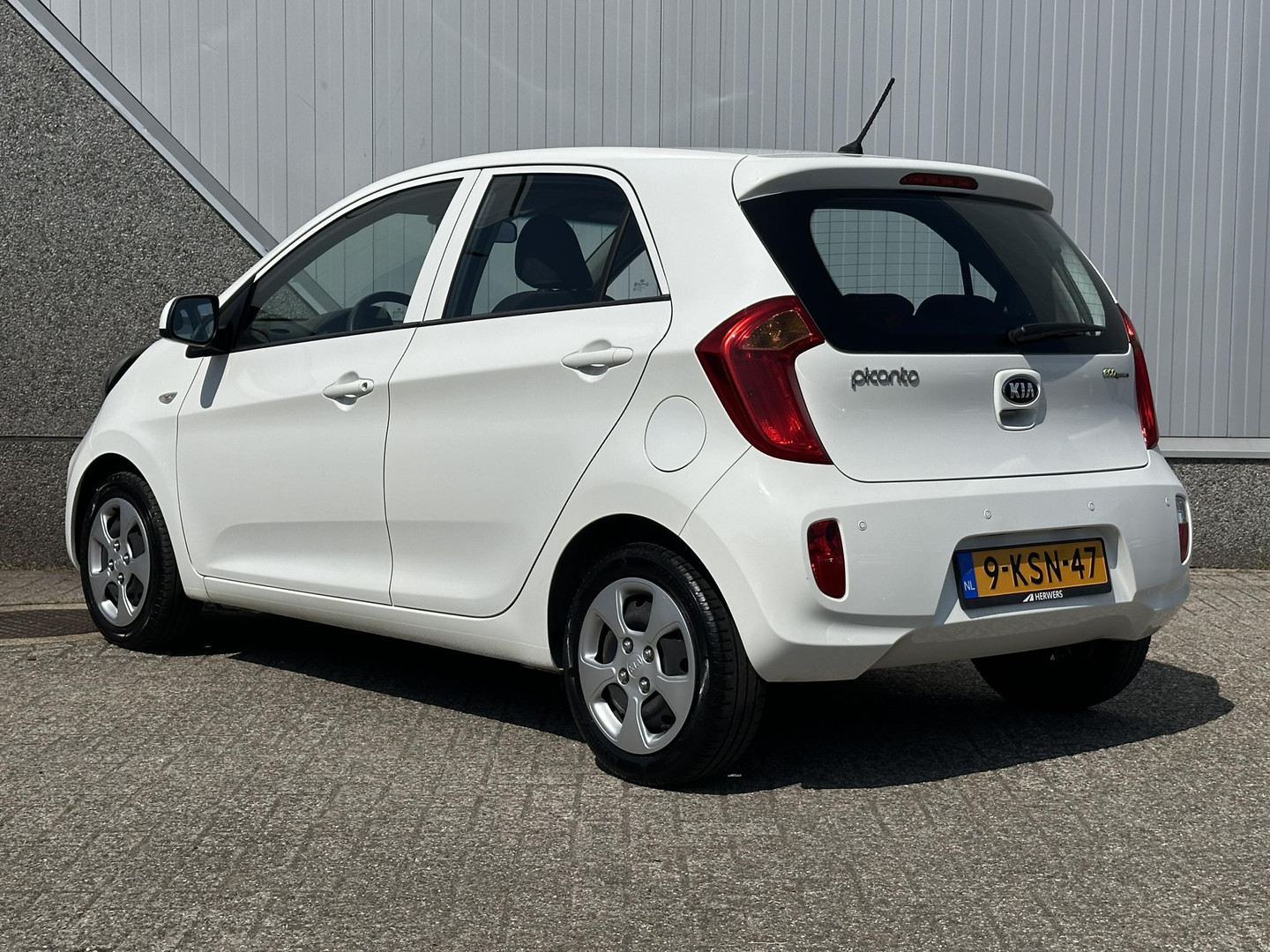 Kia