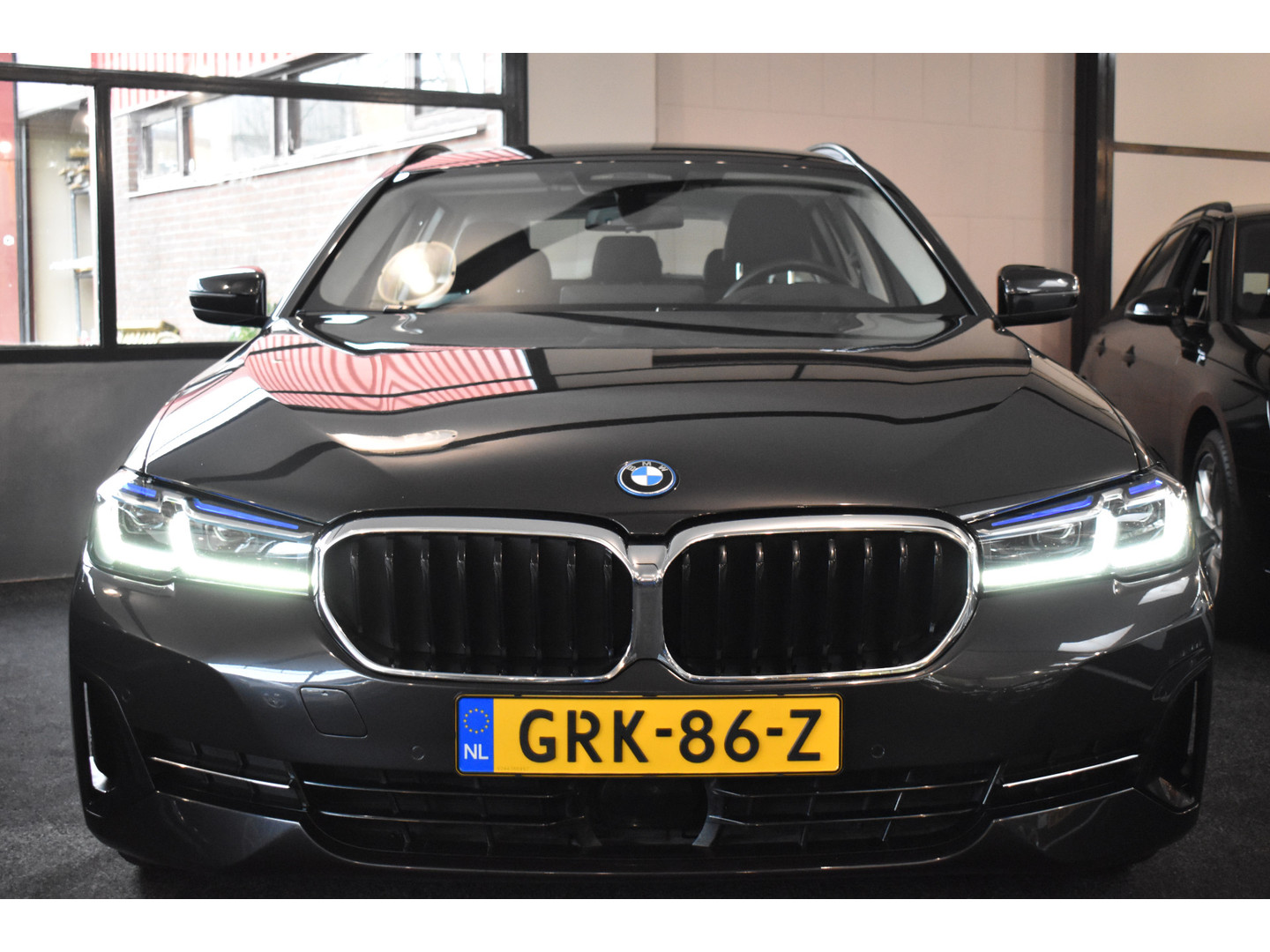 BMW BMW