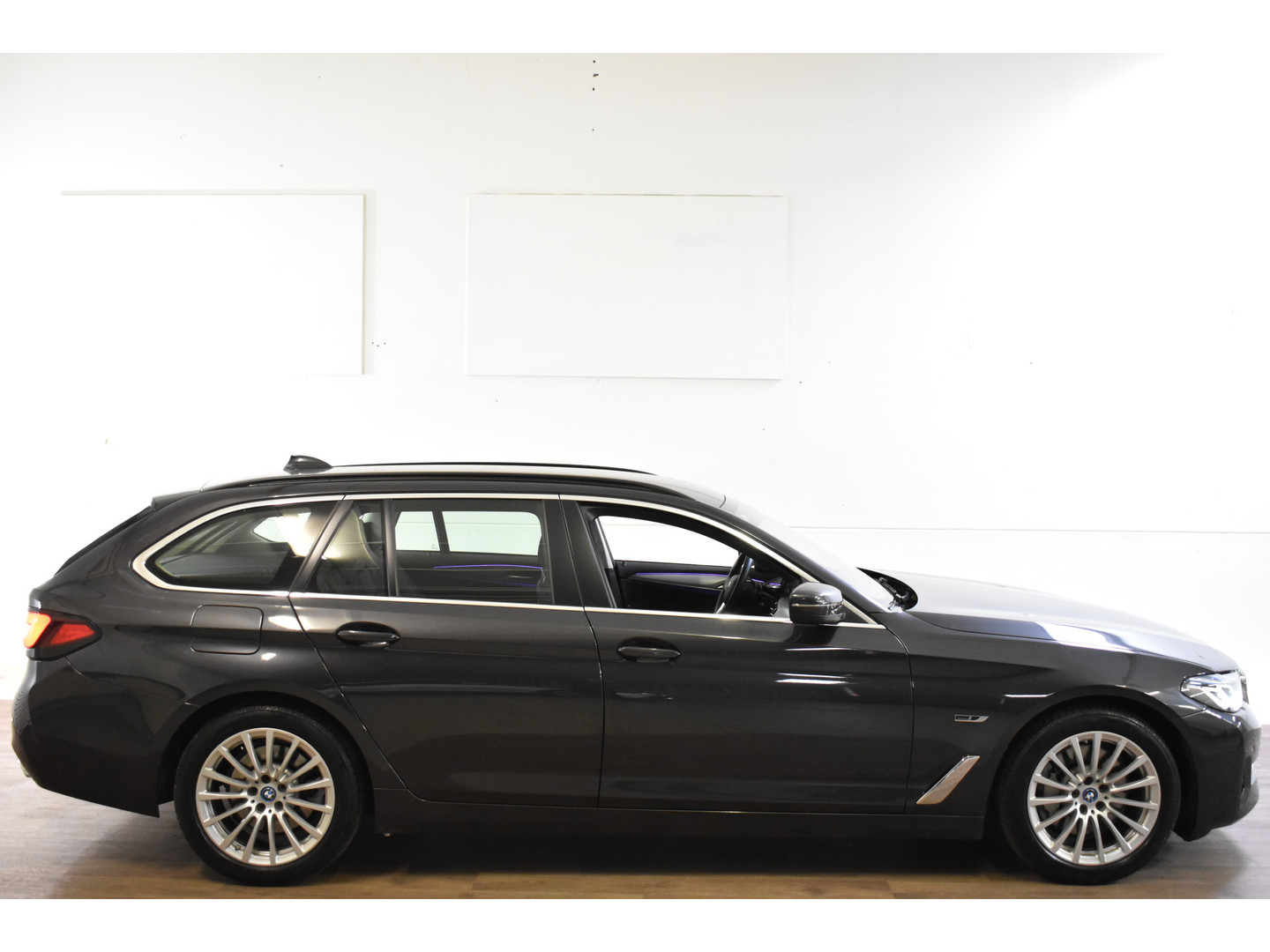 BMW BMW