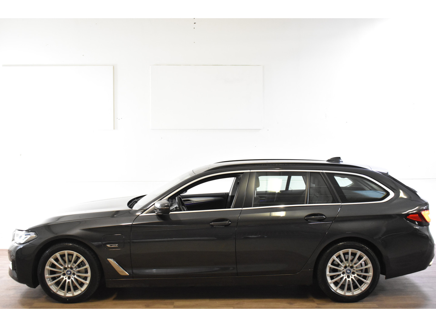 BMW BMW