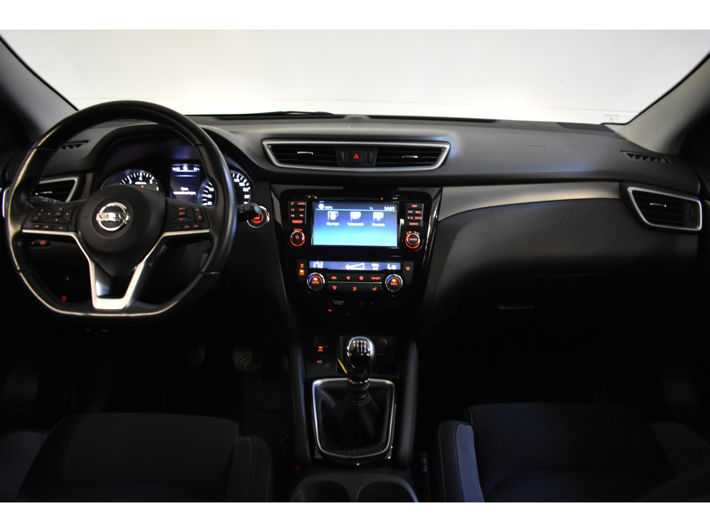 Nissan Nissan