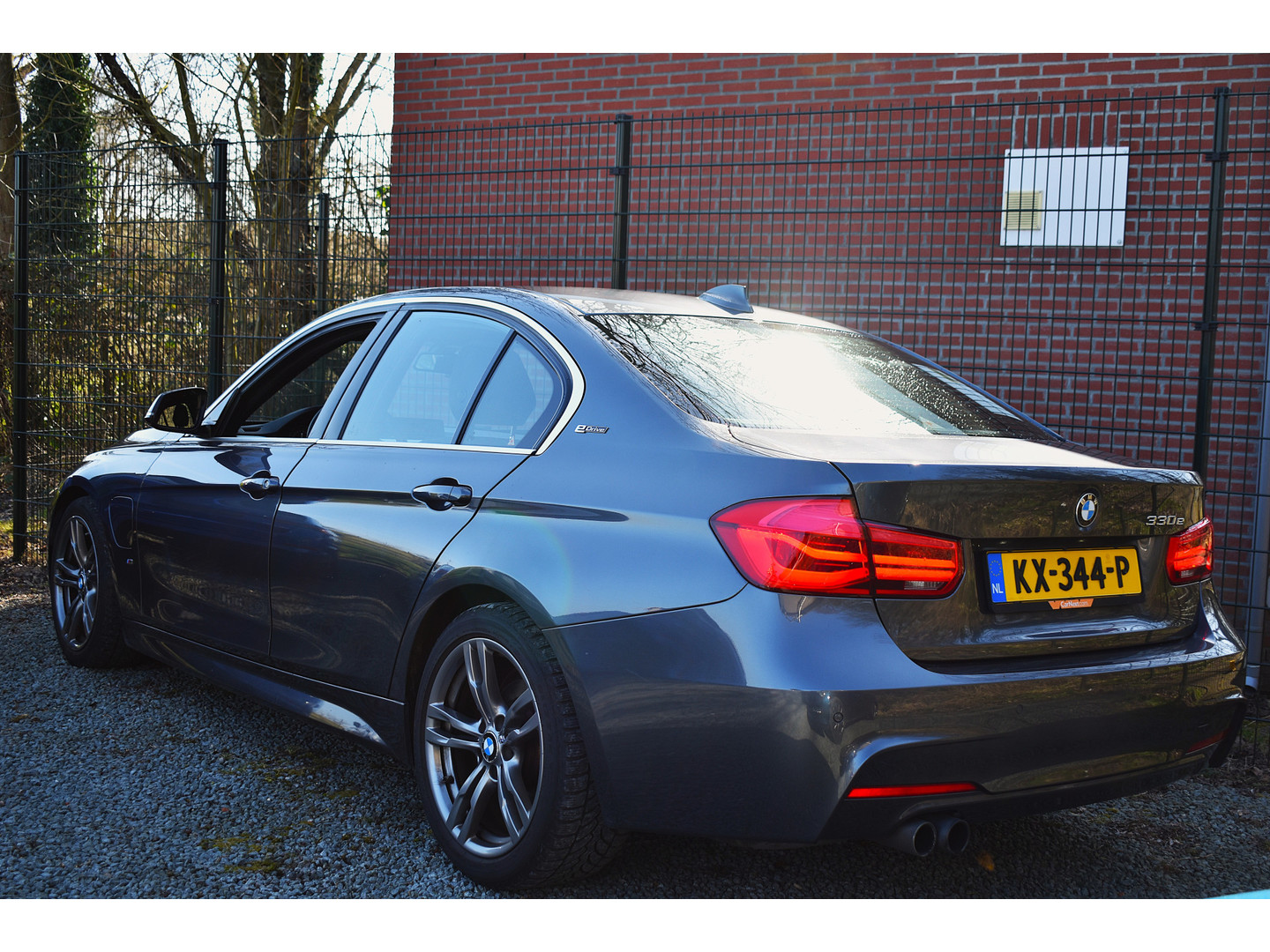 BMW BMW