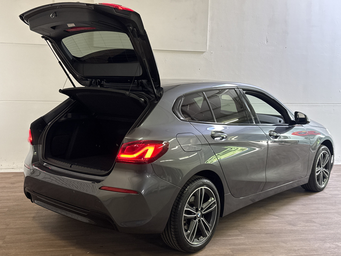 BMW BMW