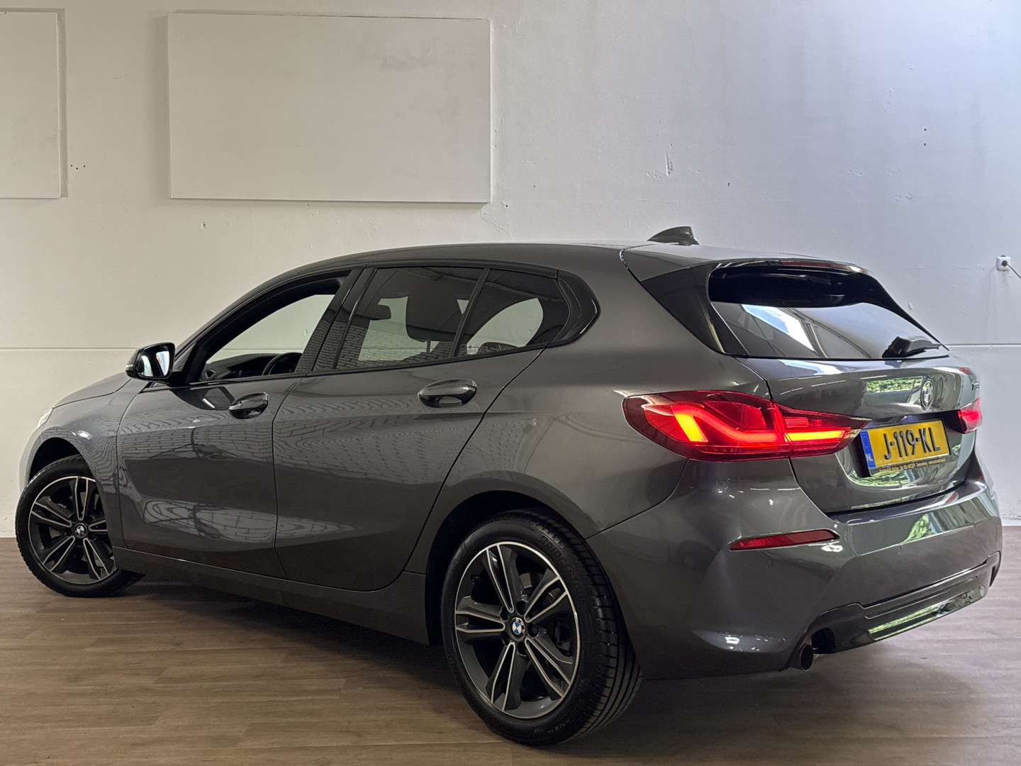 BMW BMW