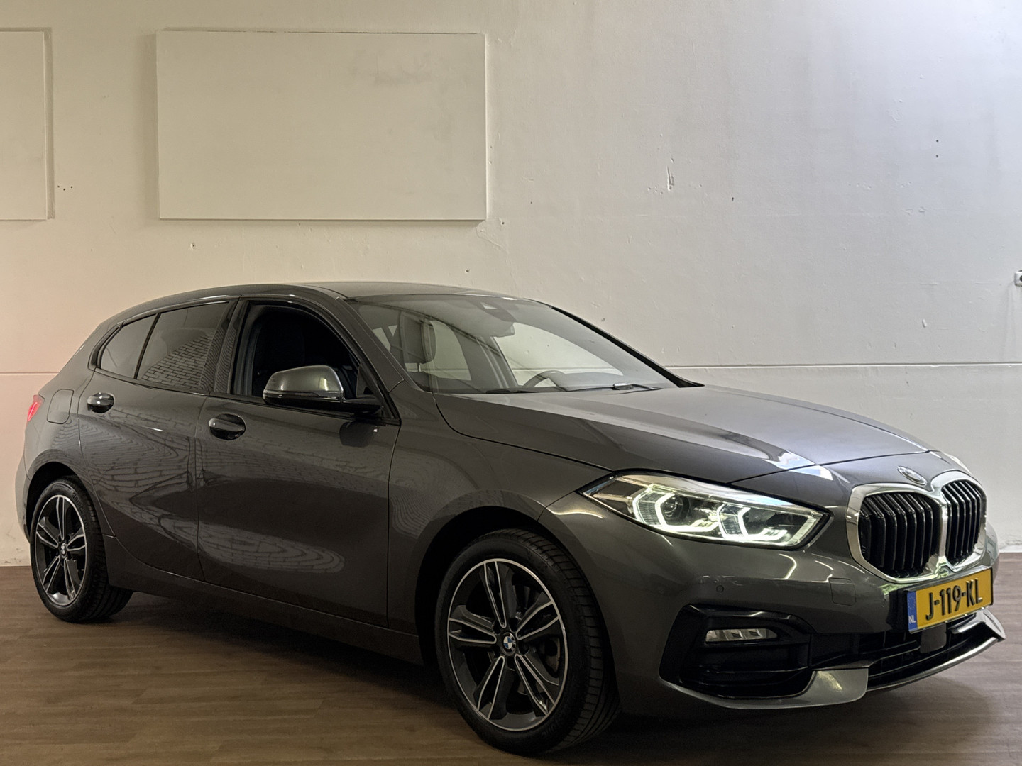 BMW BMW