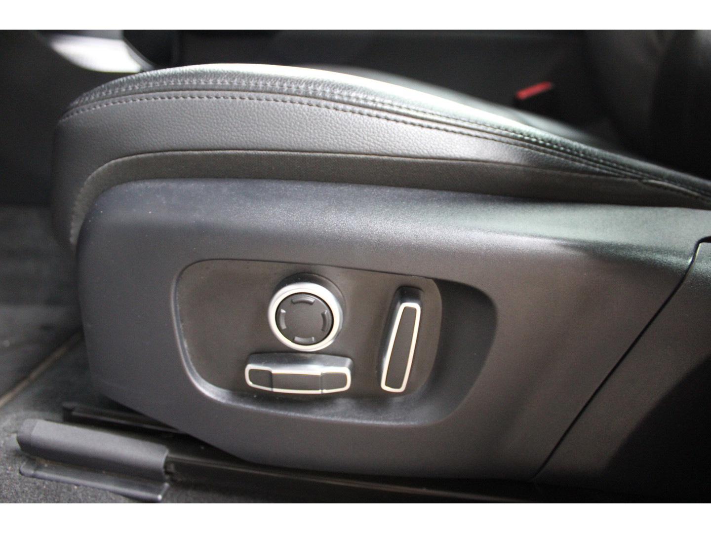 Land Rover Land Rover