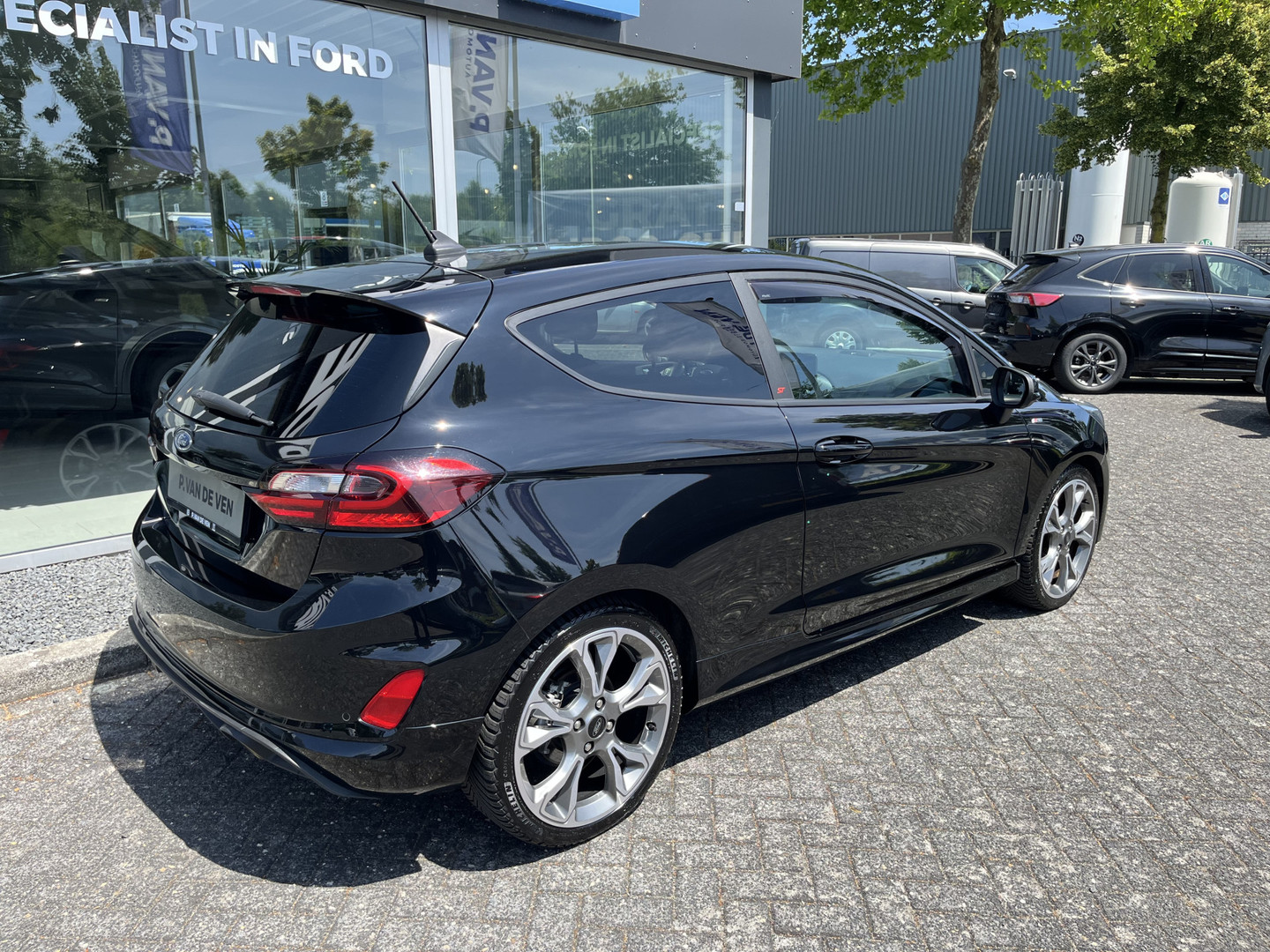 Ford Ford