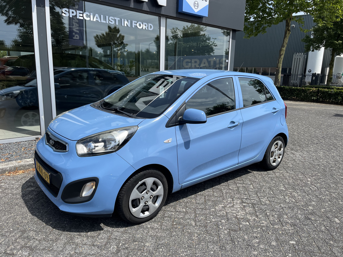 Kia