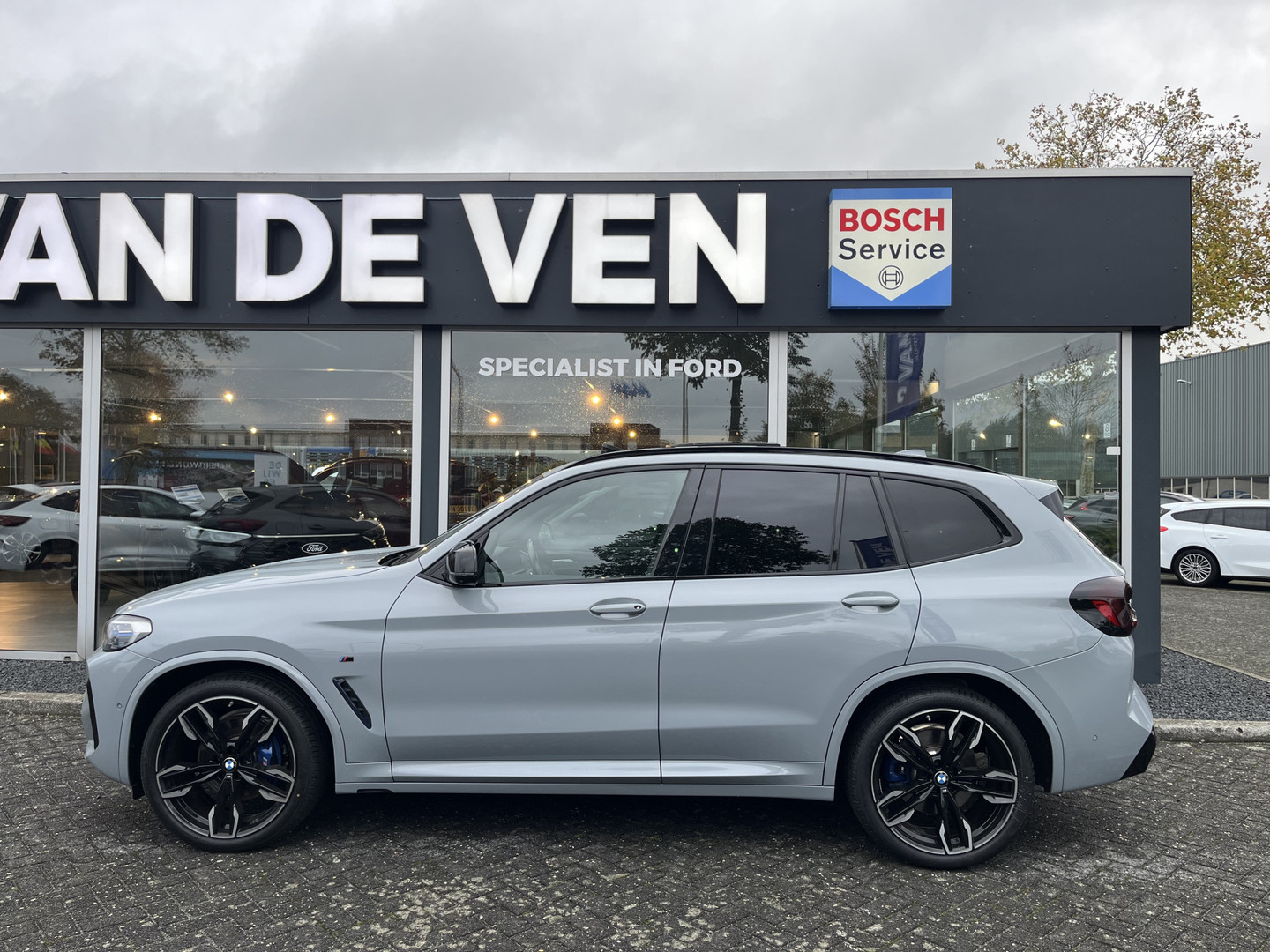 BMW BMW