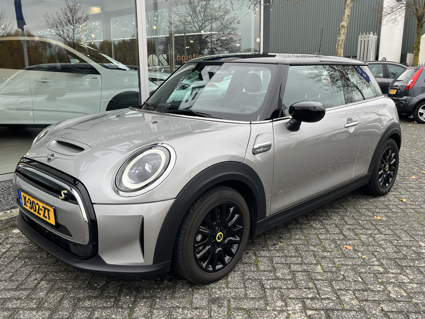 MINI