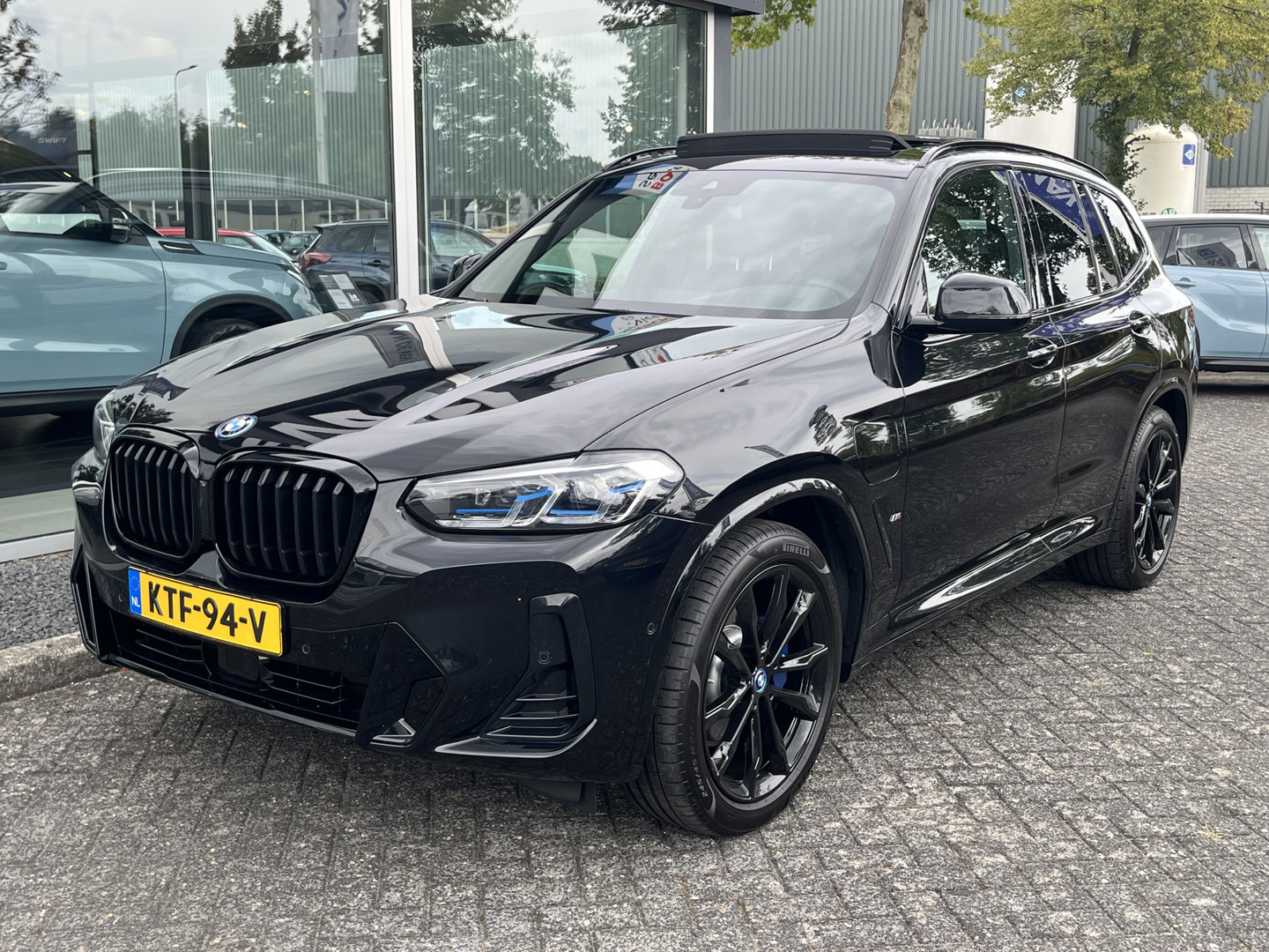 BMW BMW