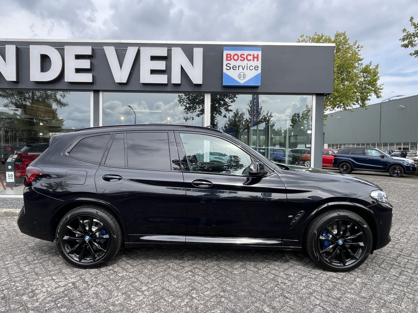 BMW BMW