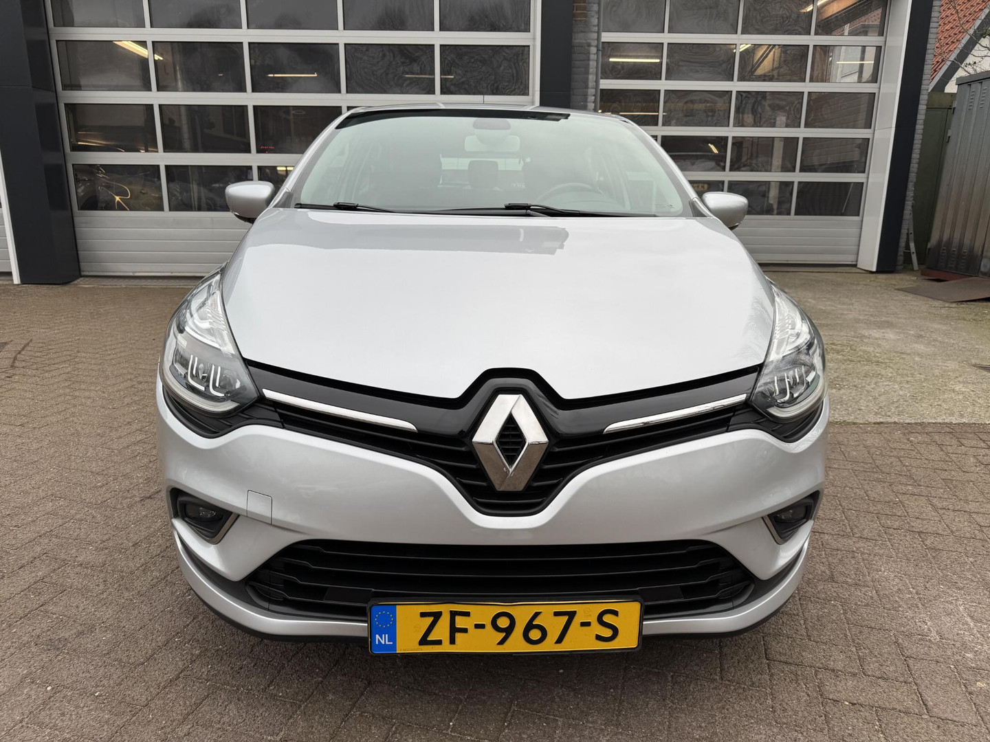 Renault Renault