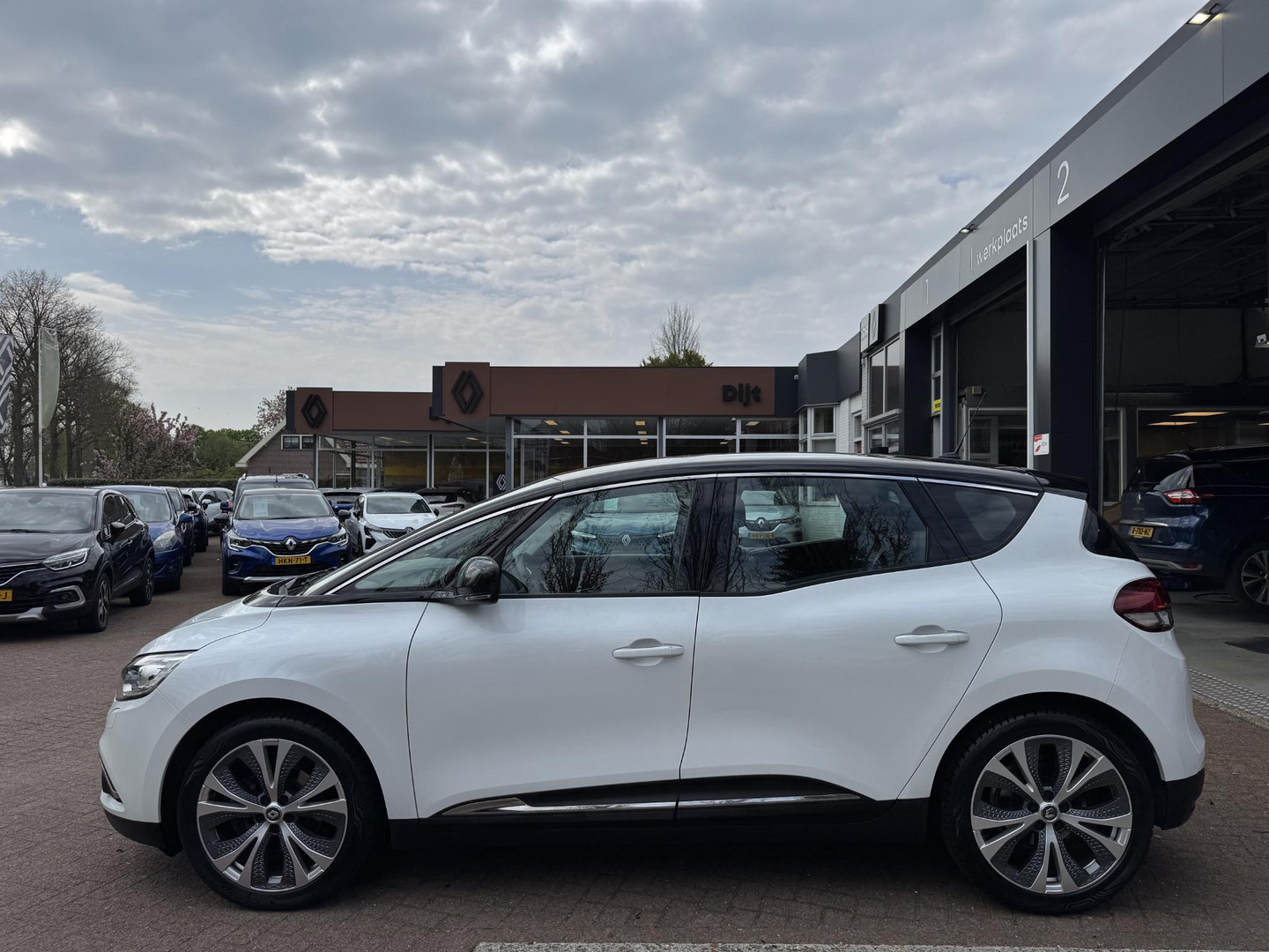 Renault Renault