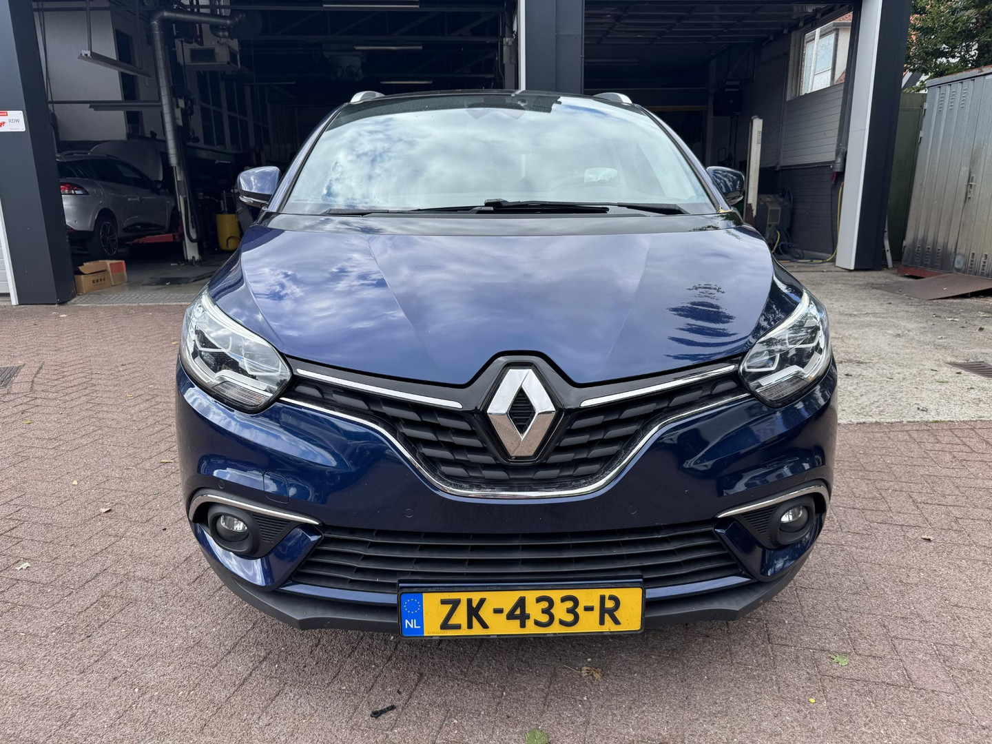 Renault Renault