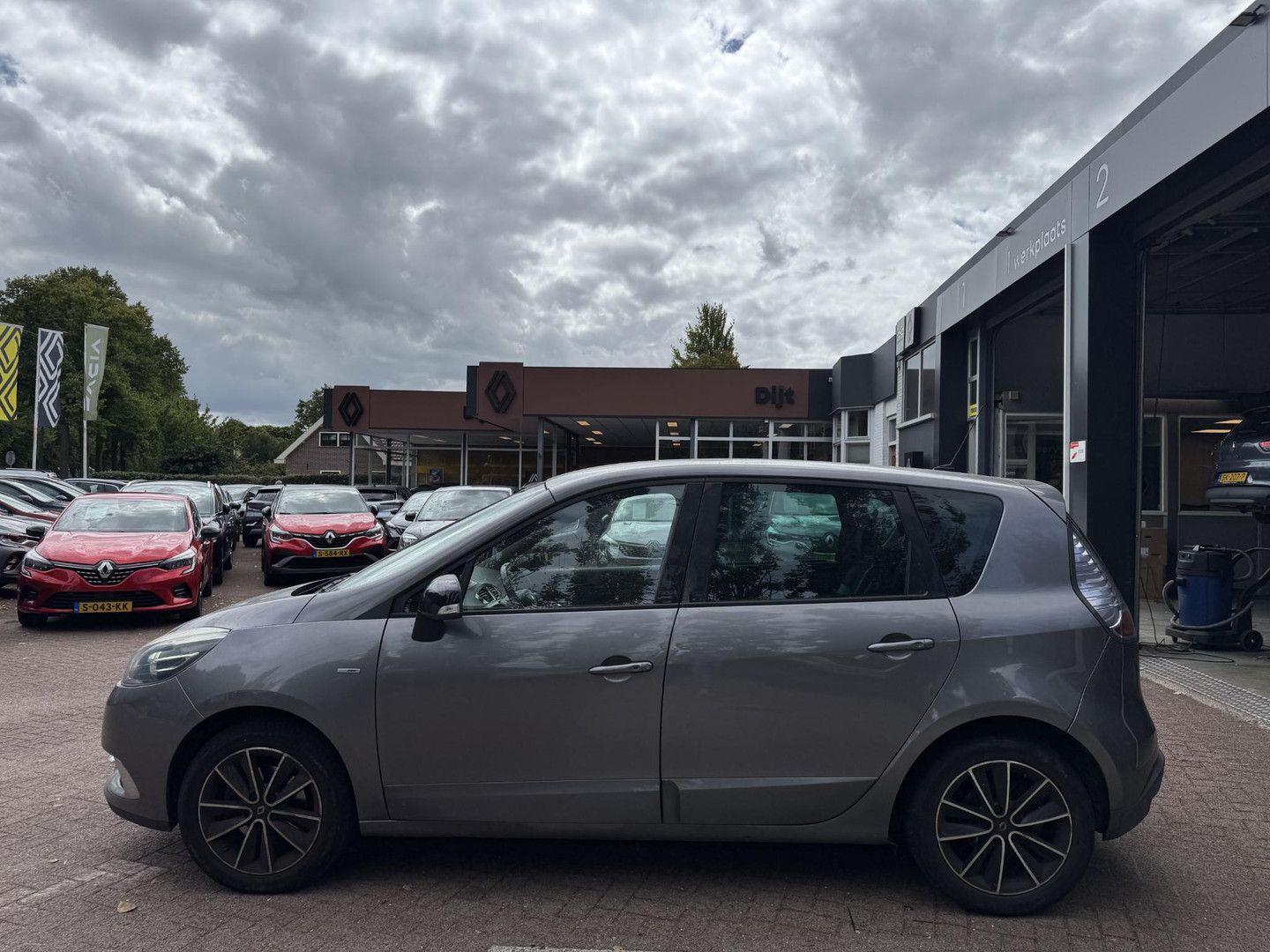 Renault Renault
