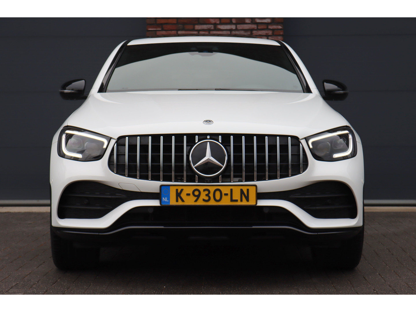 Mercedes-Benz Mercedes-Benz