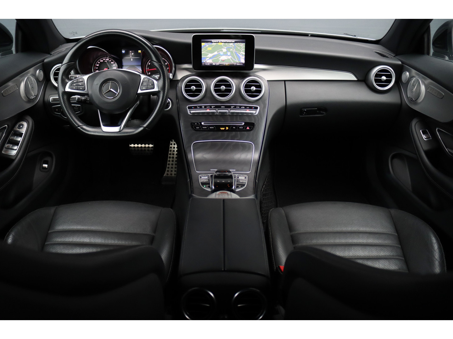 Mercedes-Benz Mercedes-Benz