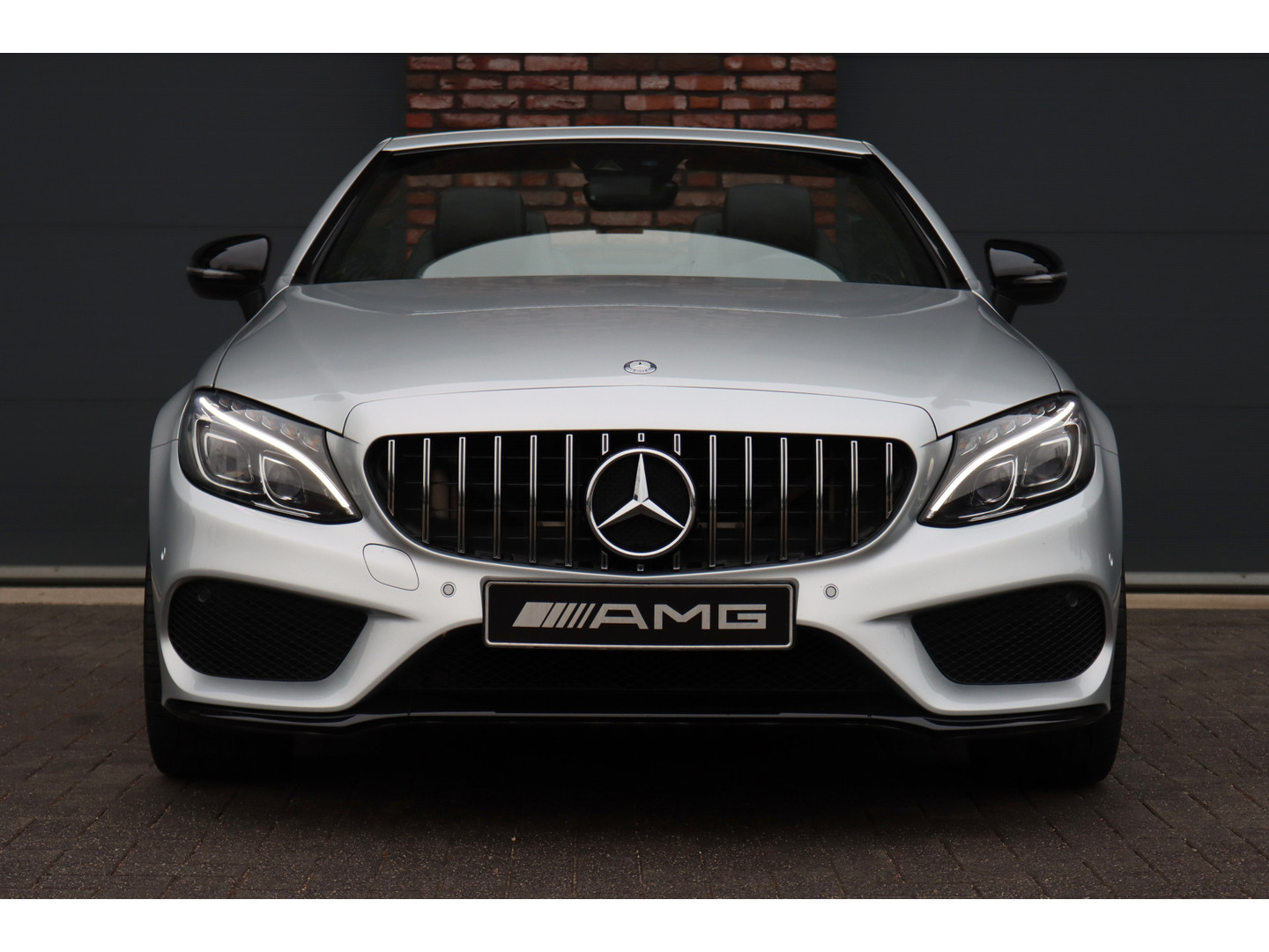 Mercedes-Benz Mercedes-Benz