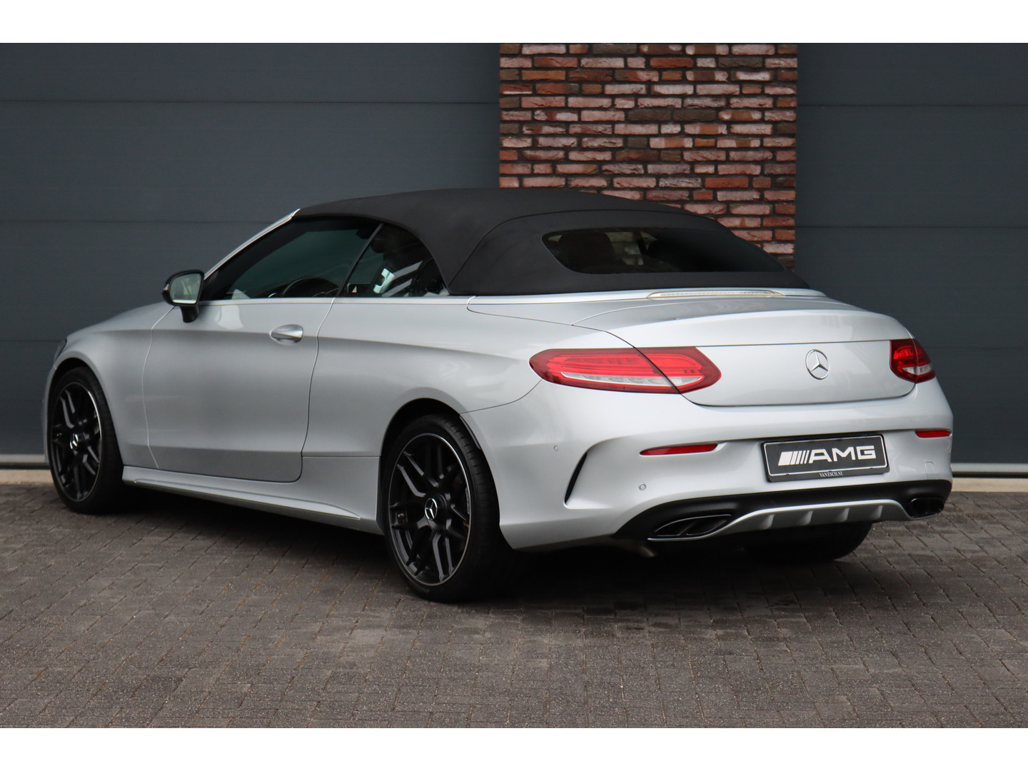 Mercedes-Benz Mercedes-Benz