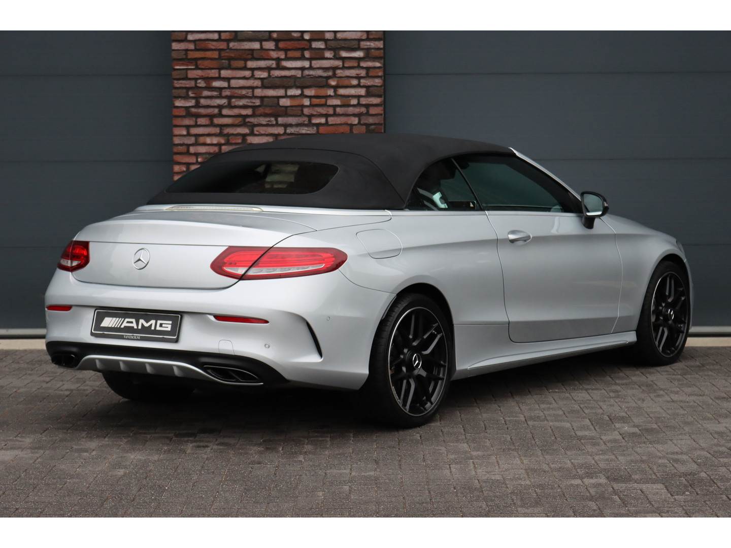 Mercedes-Benz Mercedes-Benz