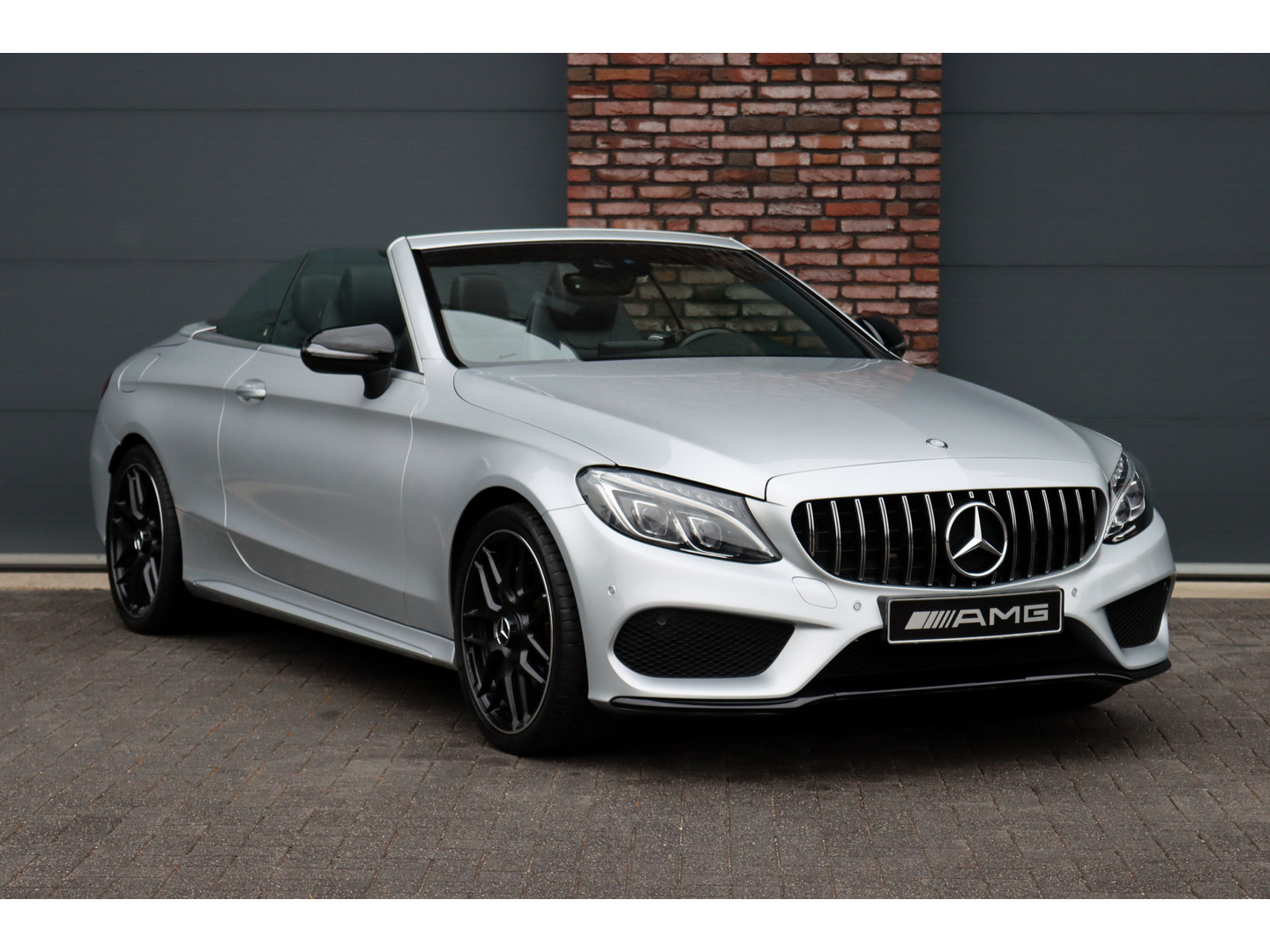 Mercedes-Benz Mercedes-Benz