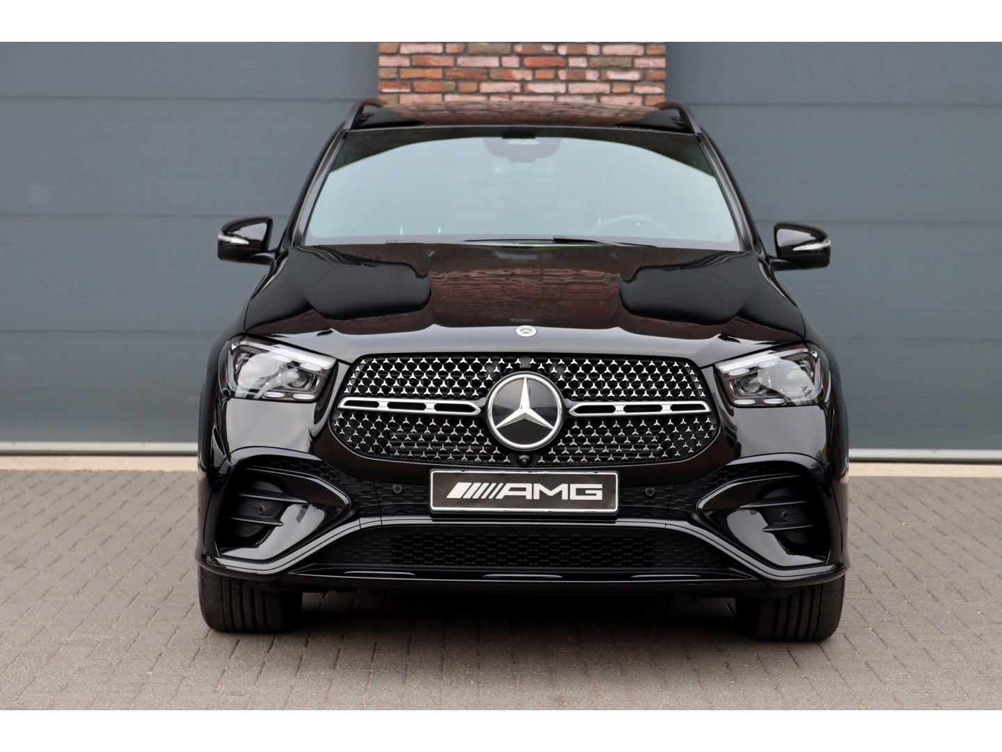 Mercedes-Benz Mercedes-Benz