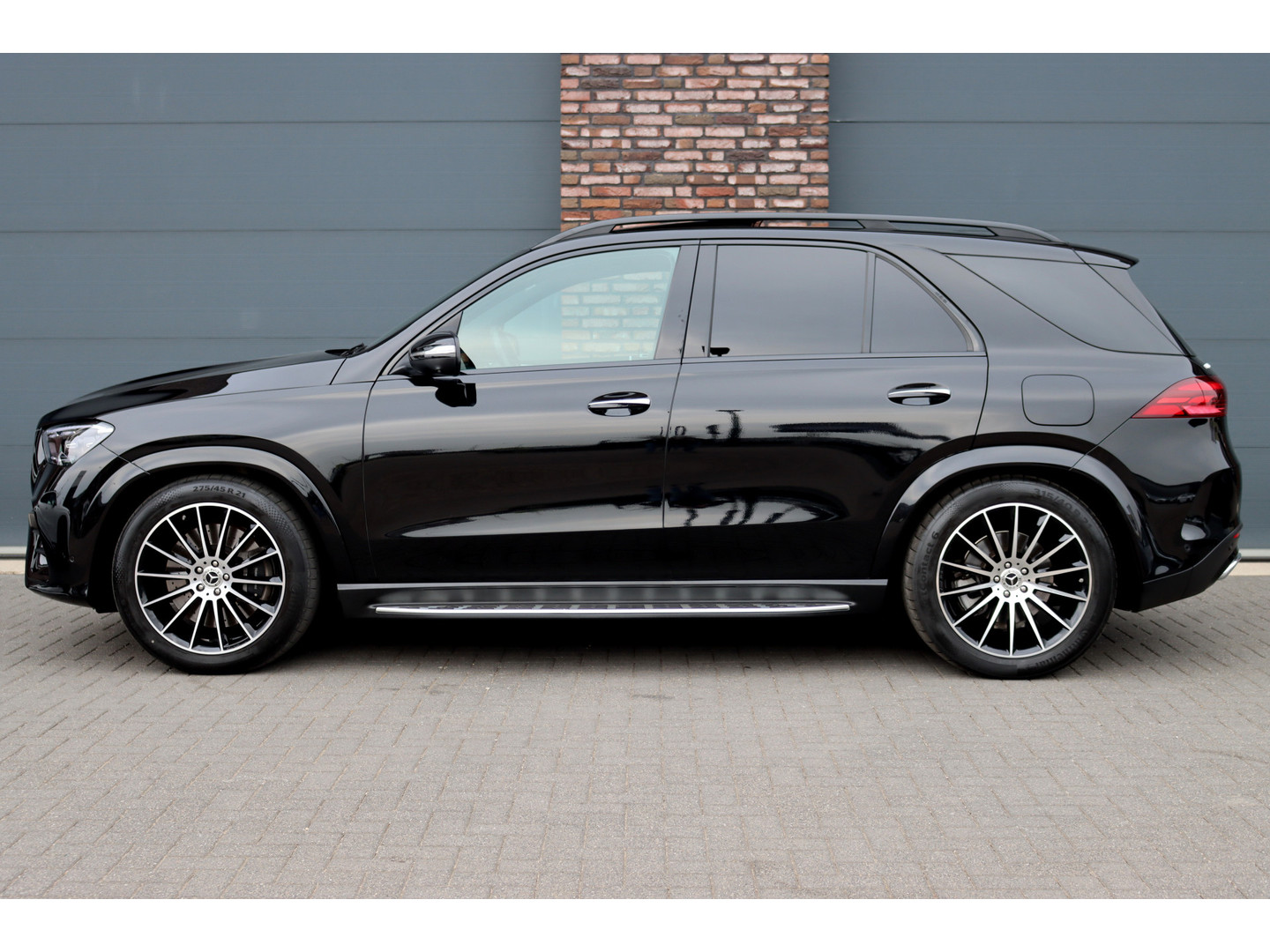 Mercedes-Benz Mercedes-Benz