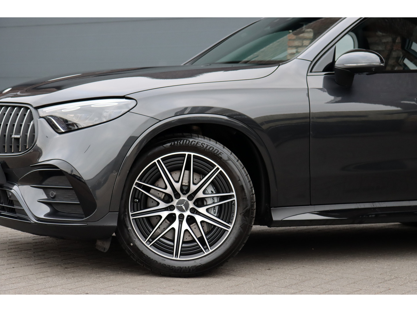 Mercedes-Benz Mercedes-Benz