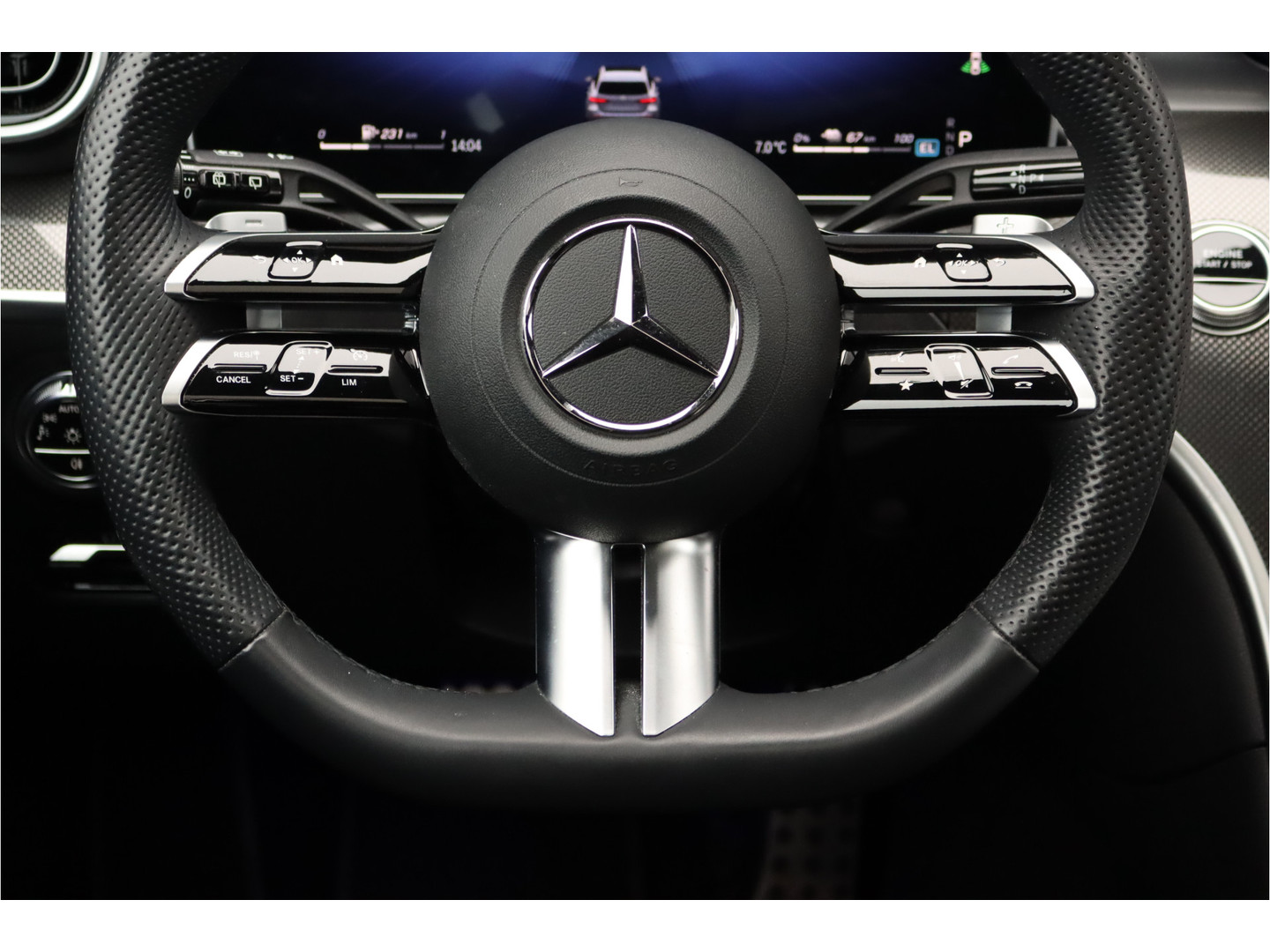 Mercedes-Benz Mercedes-Benz