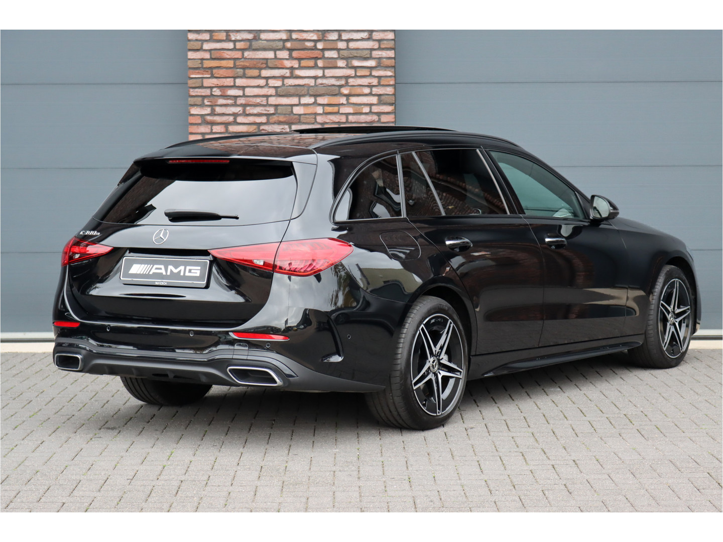 Mercedes-Benz Mercedes-Benz