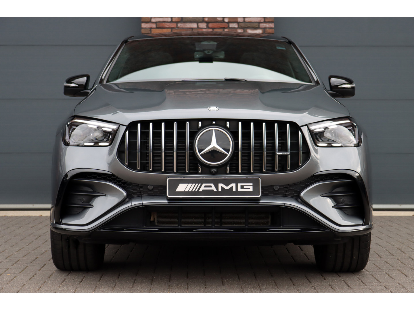 Mercedes-Benz Mercedes-Benz