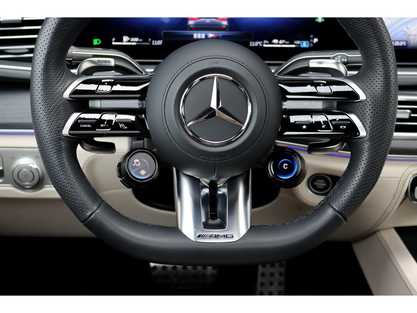 Mercedes-Benz Mercedes-Benz