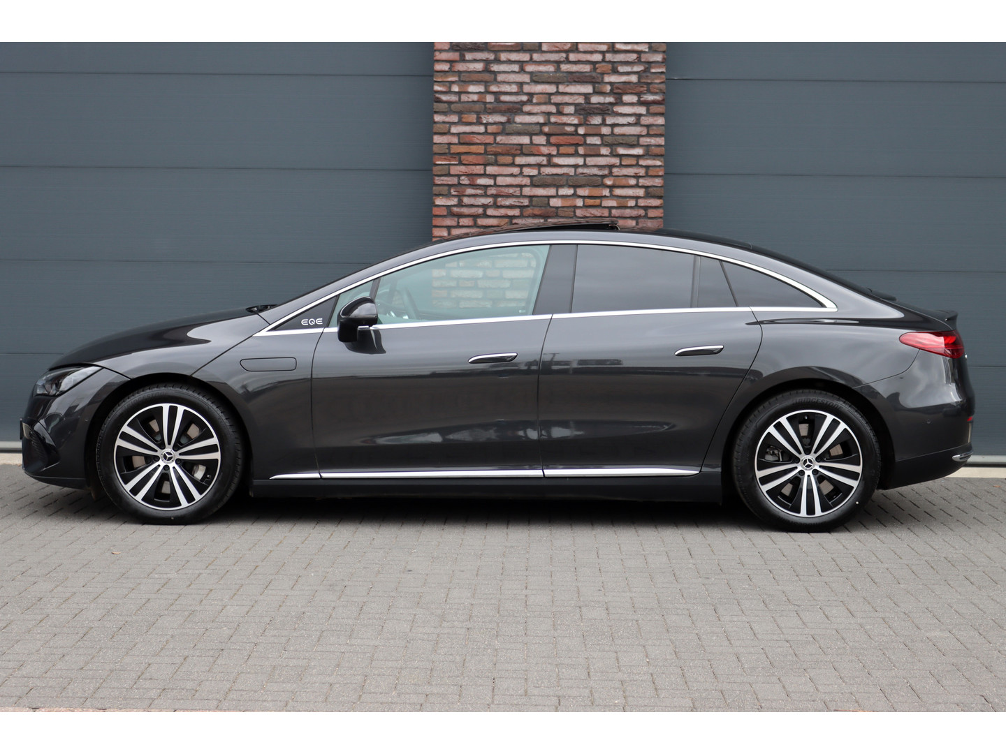 Mercedes-Benz Mercedes-Benz