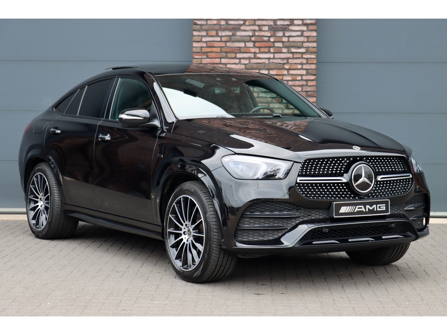 Mercedes-Benz Mercedes-Benz